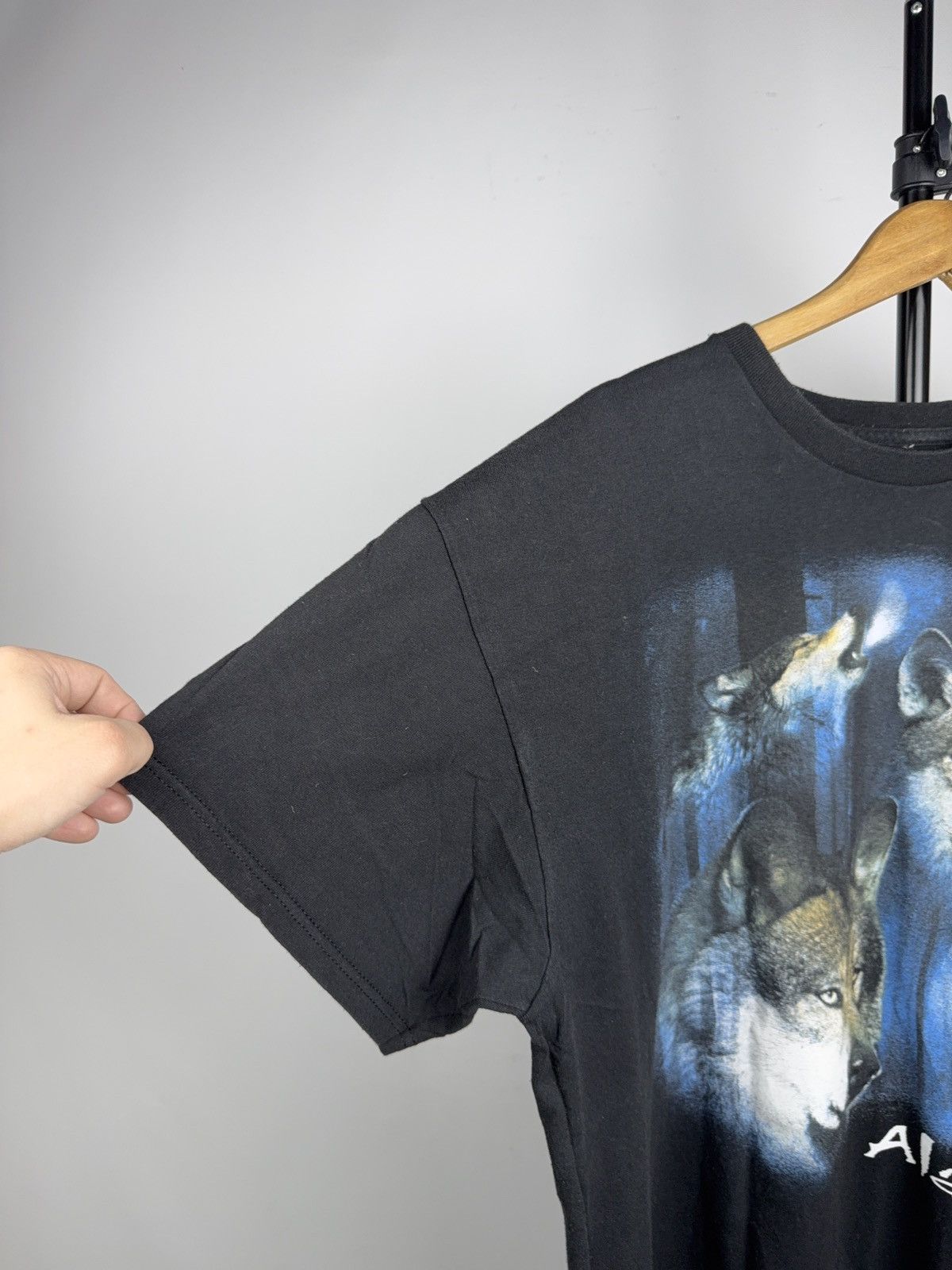 Vintage 00s Y2K Wolf Graphic Tee Alaska USA Nature Print Black Size US XL / EU 56 / 4 - 4 Thumbnail