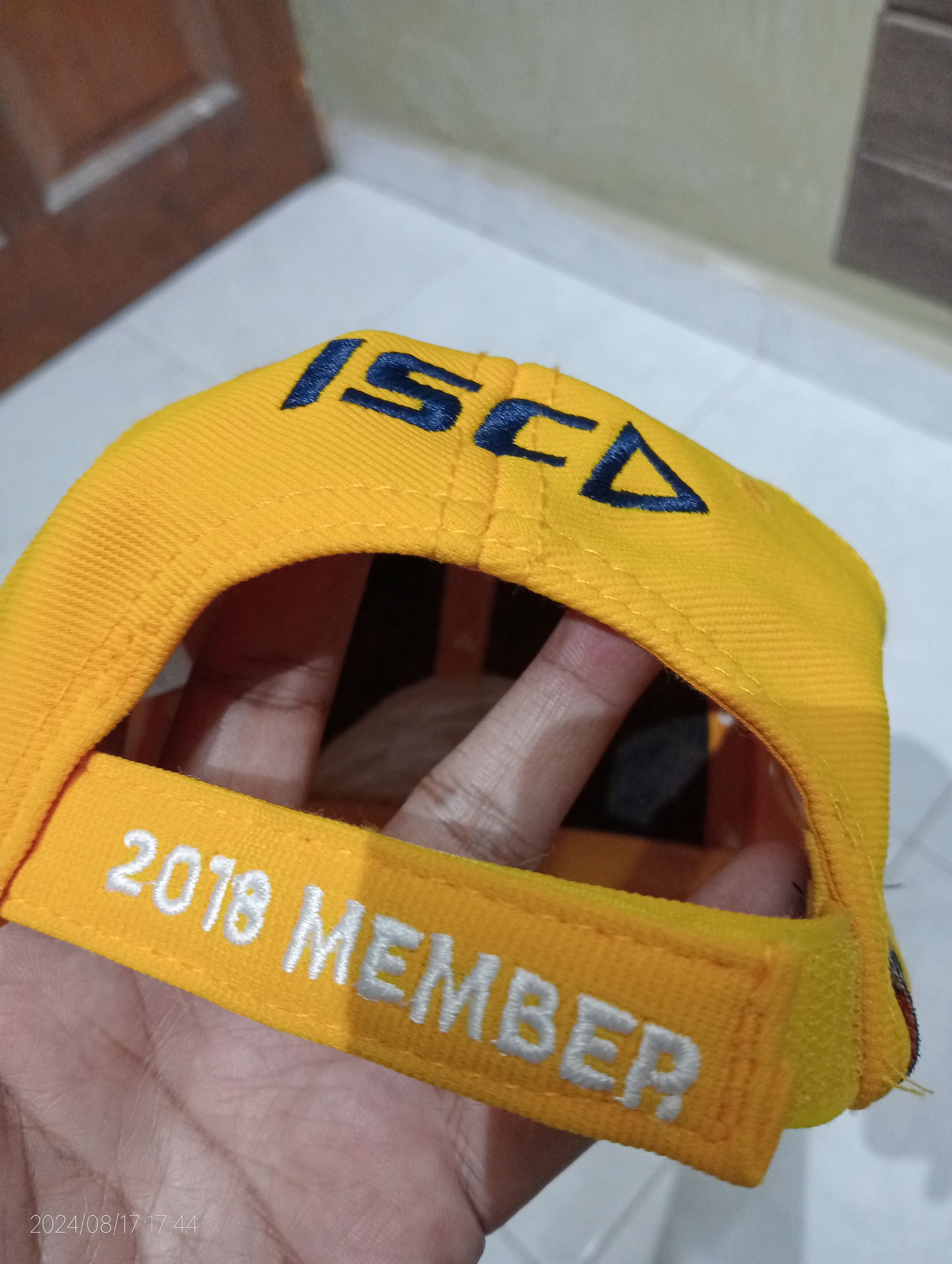 Sports Specialties Adelaide Crows Embroidery Yellow Velcro Hat Size ONE SIZE - 4 Thumbnail