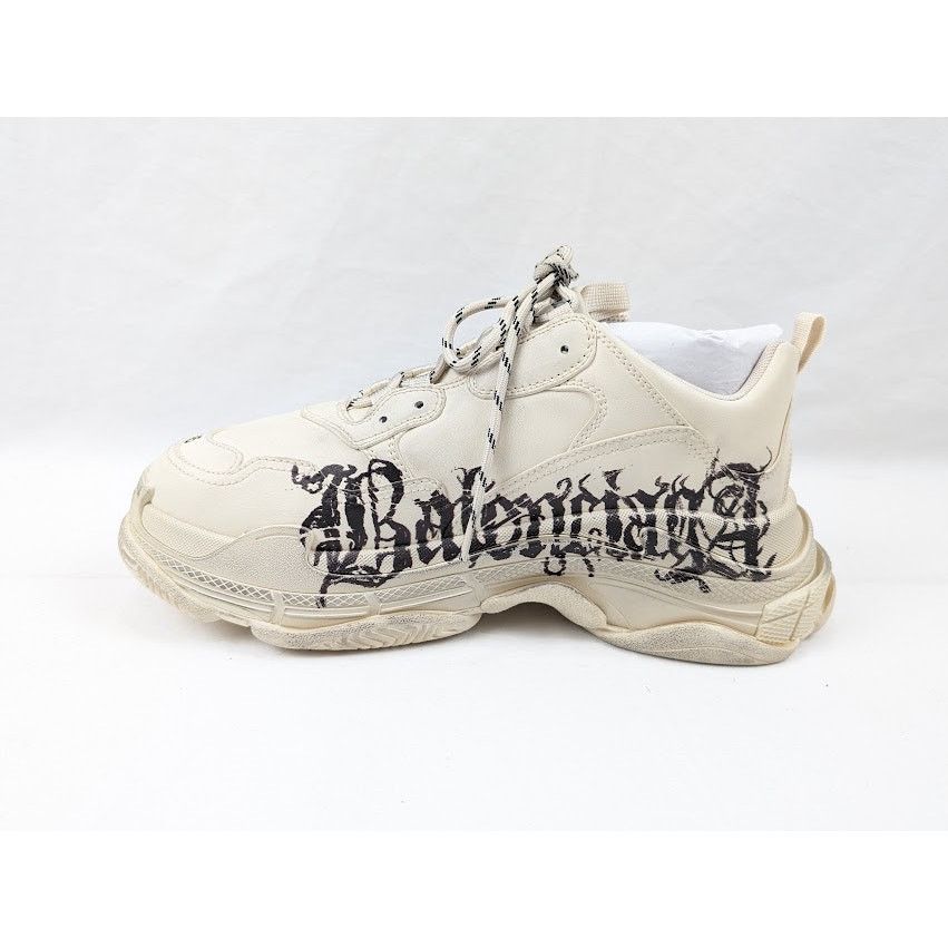 Balenciaga o1rshd1 Triple S Low-Top Sneakers in White/Red/Black Size US 12 / EU 45 - 8 Thumbnail