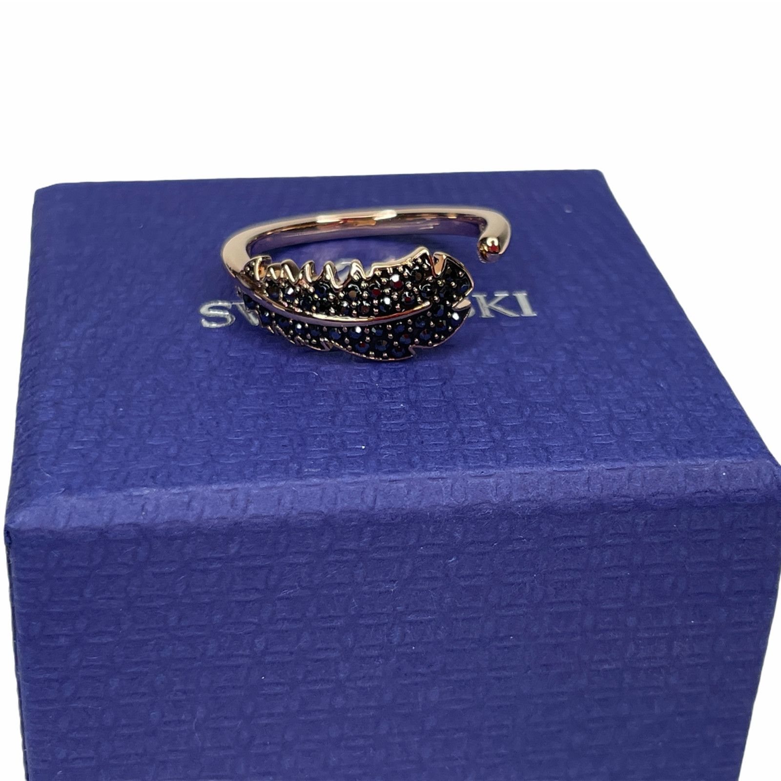 Swarovski Swarovski Naughty Feather Rose Gold Ring EUR50 / 5 USA Size ONE SIZE - 4 Thumbnail