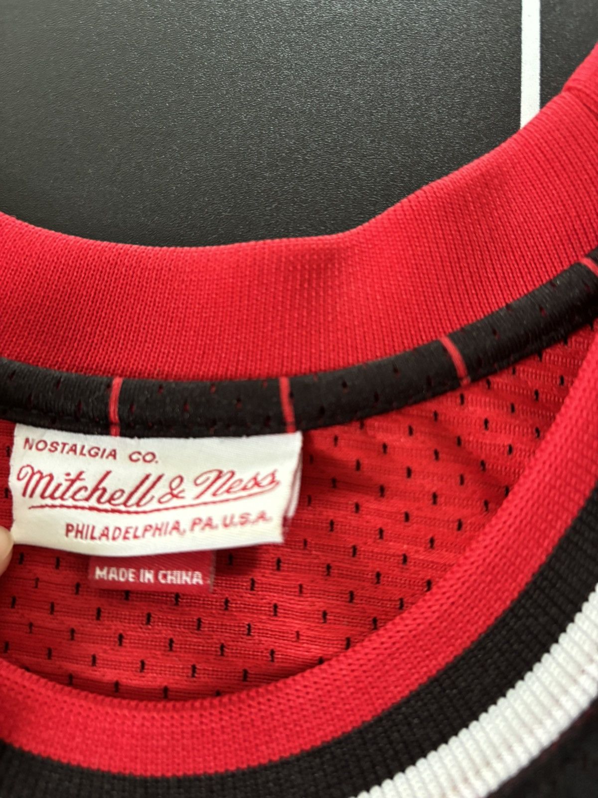 Mitchell & Ness Scottie Pippen Black Chicago Bulls 1996/97 Authentic Jersey Size US XXS / EU 40 - 5 Thumbnail
