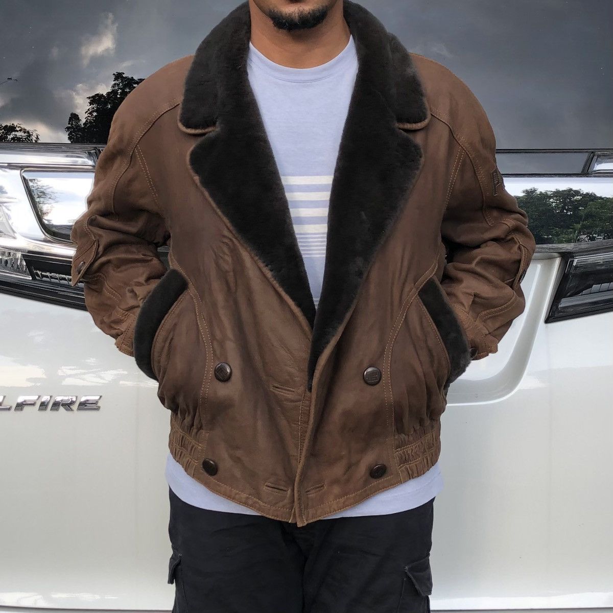 Pierre Balmain VTG Pierre Balmain Paris Leather Fur Collar Bomber Jacket Size US L / EU 52-54 / 3 - 1 Thumbnail