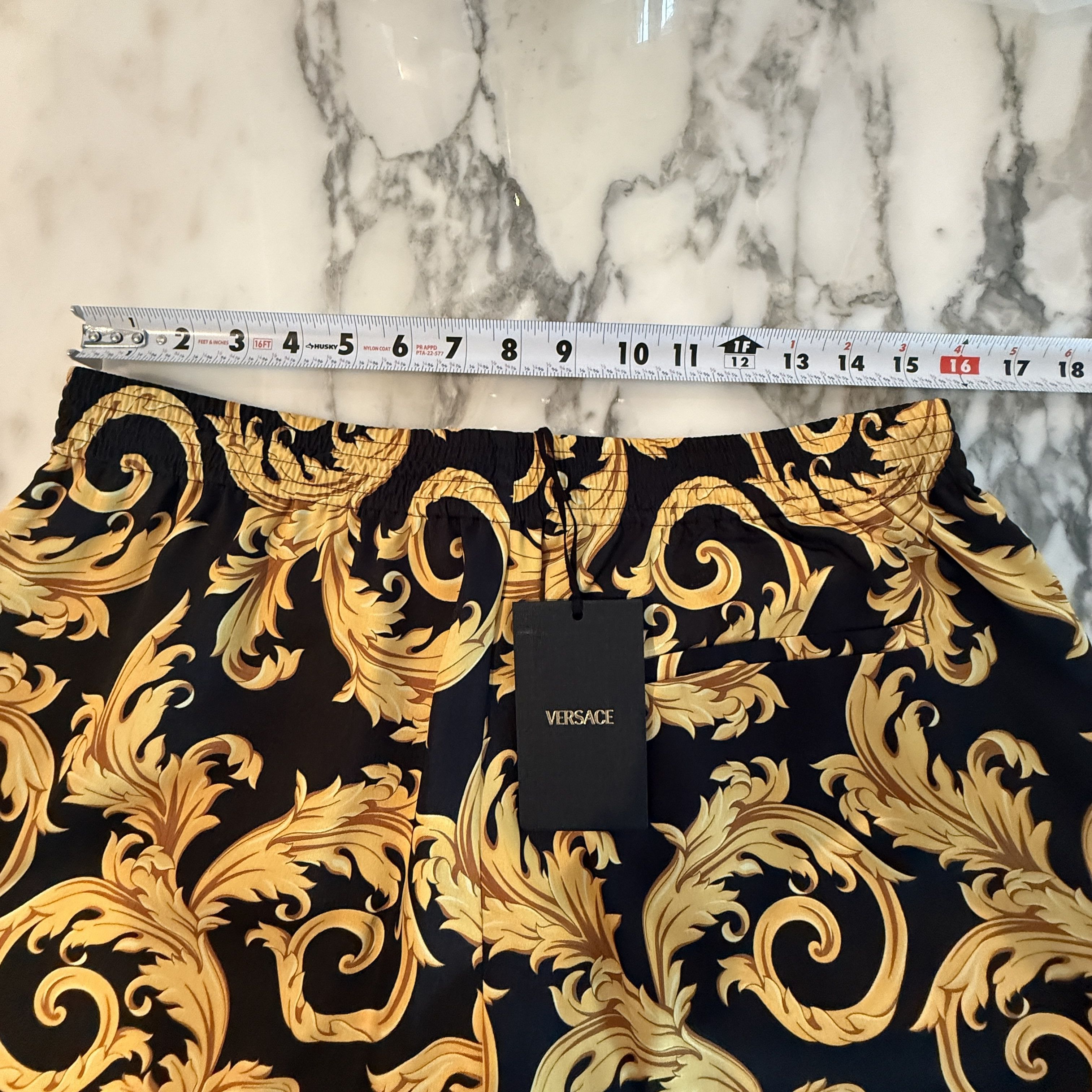 Versace Versace Men's Baroque Shorts Black Gold Print Shorts IT 52 Size US 32 / EU 48 - 12 Thumbnail