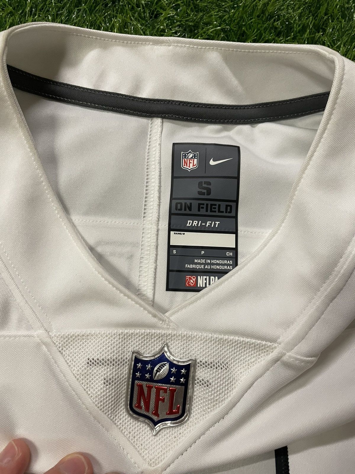 NFL Nike NFL Oakland Raiders Jersey Derek Carr Small White Short Size US S / EU 44-46 / 1 - 5 Thumbnail