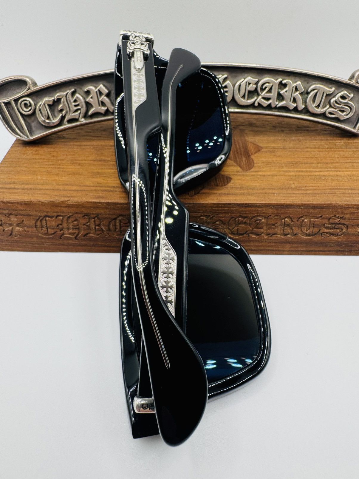Chrome Hearts Chrome Hearts Diamond Box Officer Sunglasses. Size ONE SIZE - 6 Thumbnail