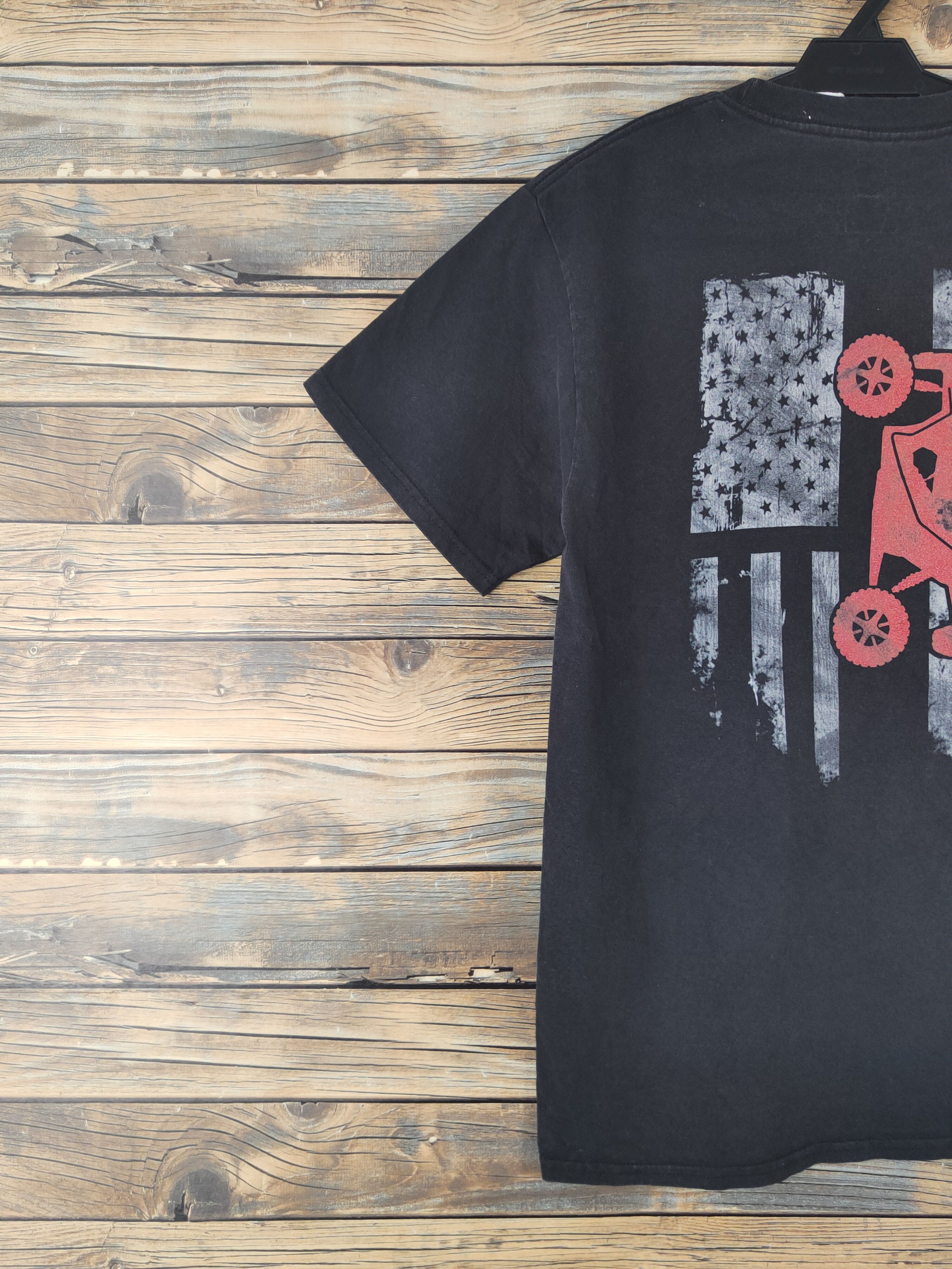 Japanese Brand DL Hanes Black Short Sleeve T-shirt #1808 Size US S / EU 44-46 / 1 - 9 Thumbnail