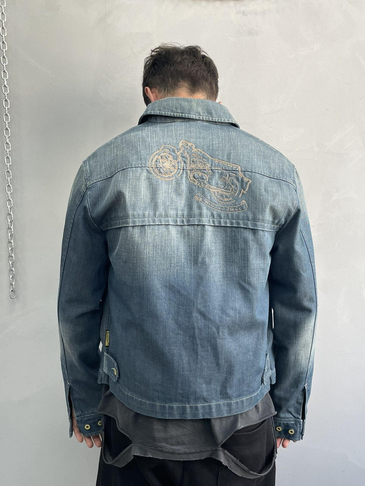 Armani Emporio Armani jeans retro denim distressed jacket y2k 90s Size US S / EU 44-46 / 1 - 10 Thumbnail