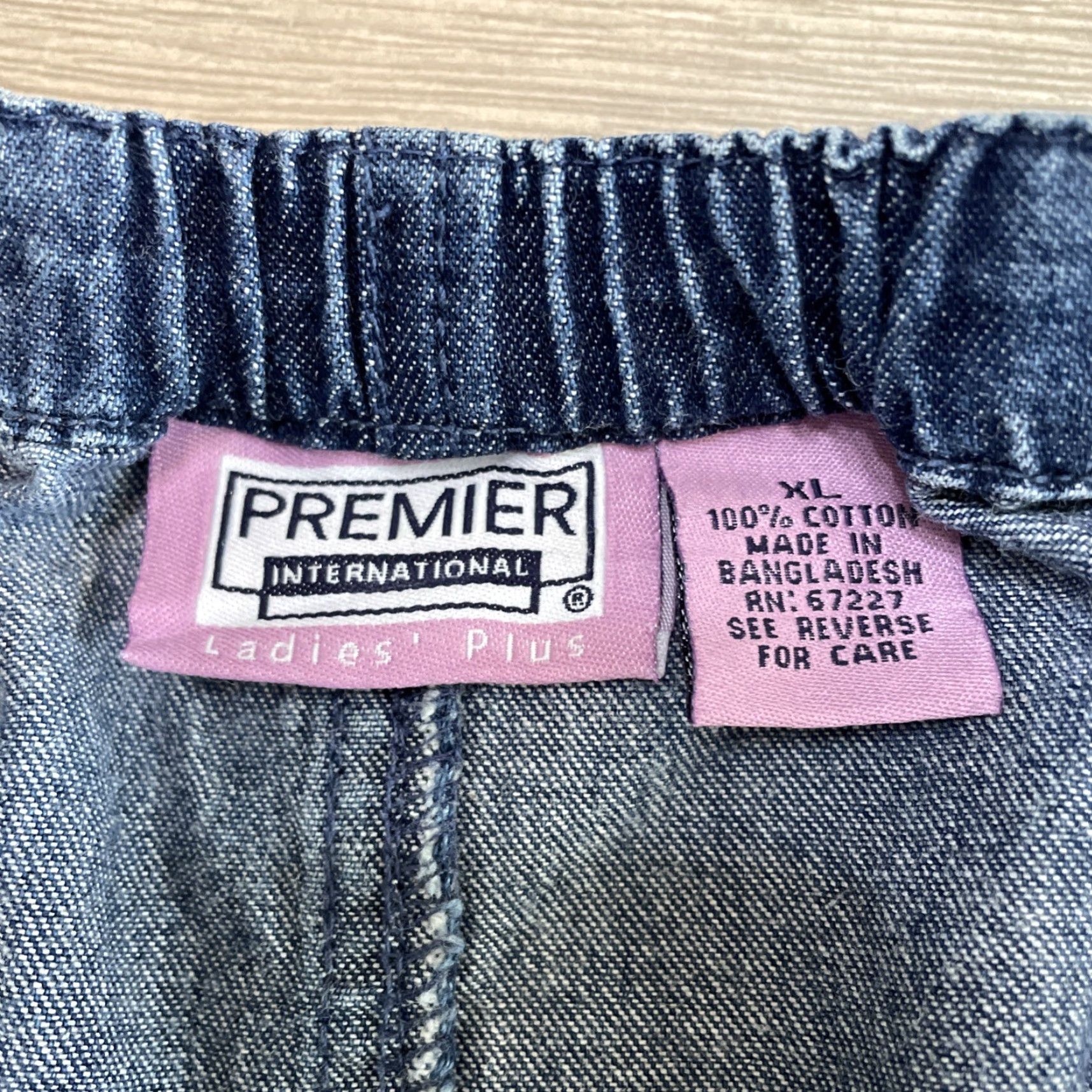 Vintage VINTAGE Premier International Blue Denim Skirt Plus Size XL A-Line Long Elastic Waist Womens Size 40" / US 18 - 2 Thumbnail