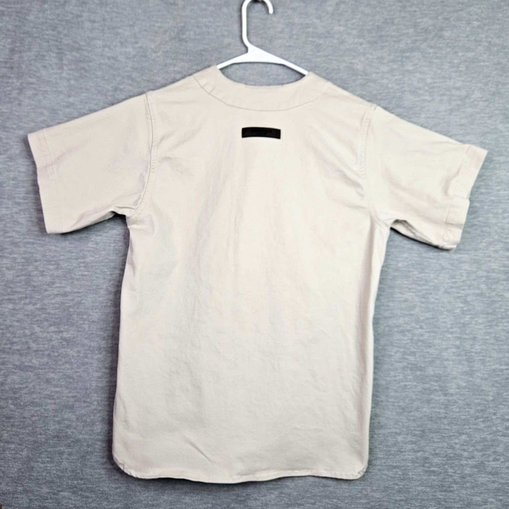 Fear of God Fear of God Essentials Shirt Small Beige Baseball Style Button Front Shirt Womens Small Beige Baseball Style Button Front Size S / US 4 / IT 40 - 2 Thumbnail