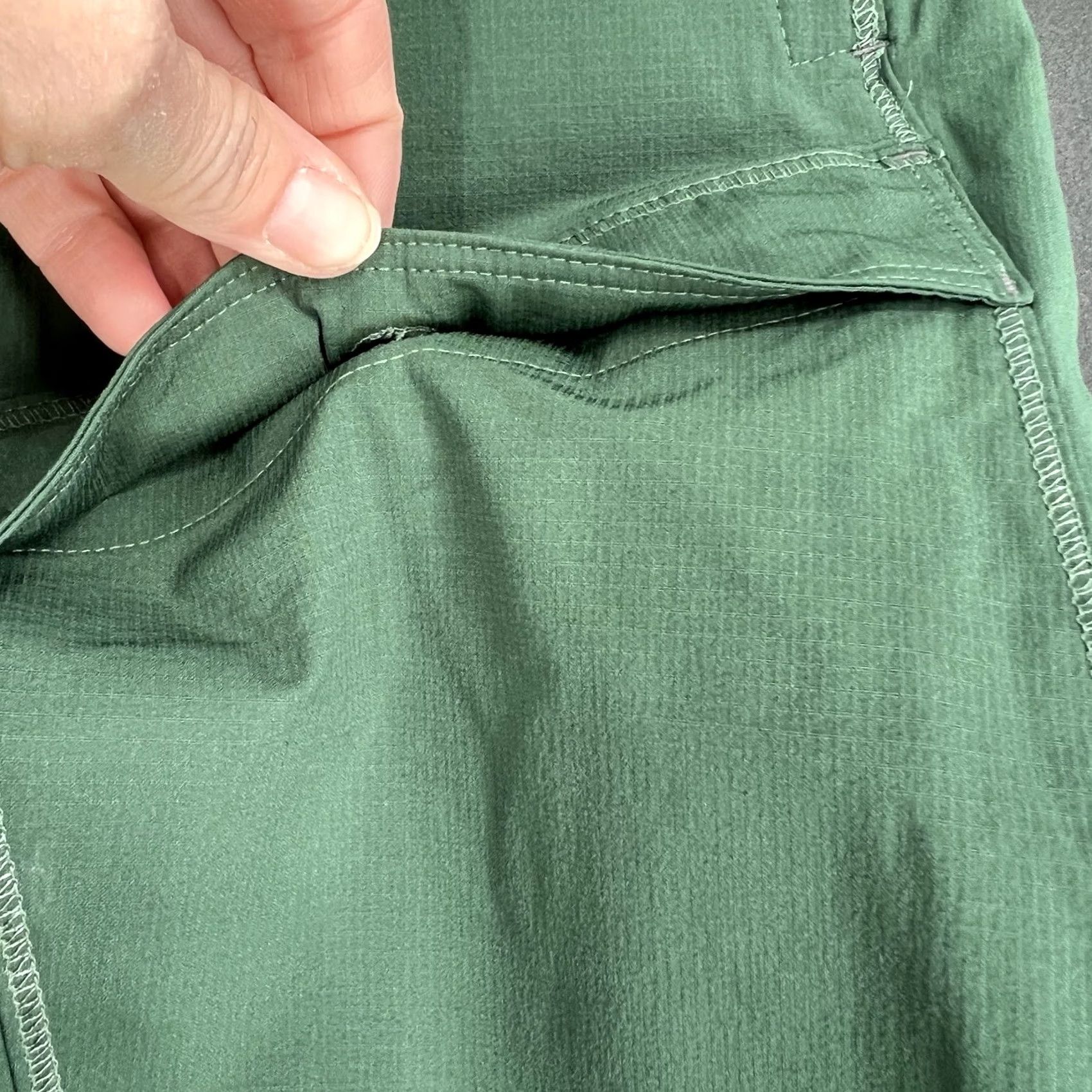 Vintage Mack Weldon Shorts Aqua Terra M Green Chino Athletic Pockets Quick Dry Water Resistant Regular Mens Size US 31 - 5 Thumbnail