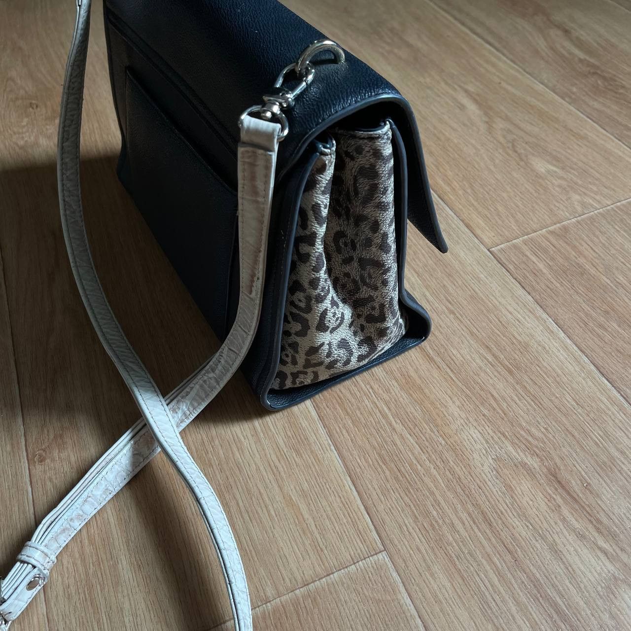 Cavalli Class × Just Cavalli × Roberto Cavalli Cavalli Class Leopard Handbag Size ONE SIZE - 4 Thumbnail