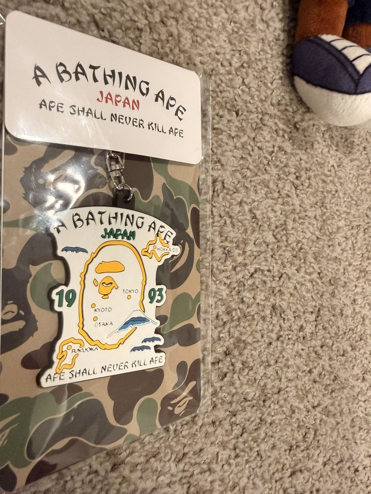 Bape BAPE JAPAN SOUVENIR KEYCHAIN Size ONE SIZE - 1 Thumbnail