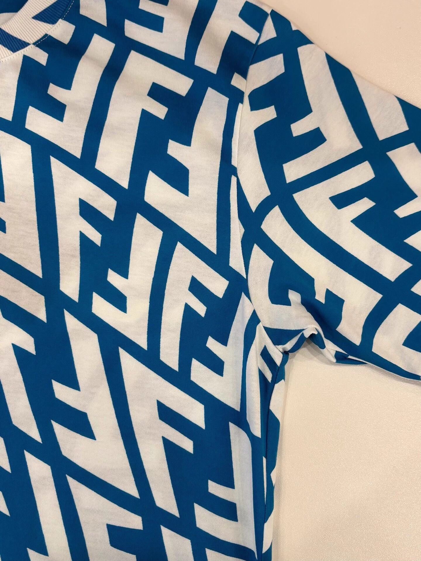 Fendi Fendi twisted FF blue/white short sleeve tee women's M Size M / US 6-8 / IT 42-44 - 4 Thumbnail