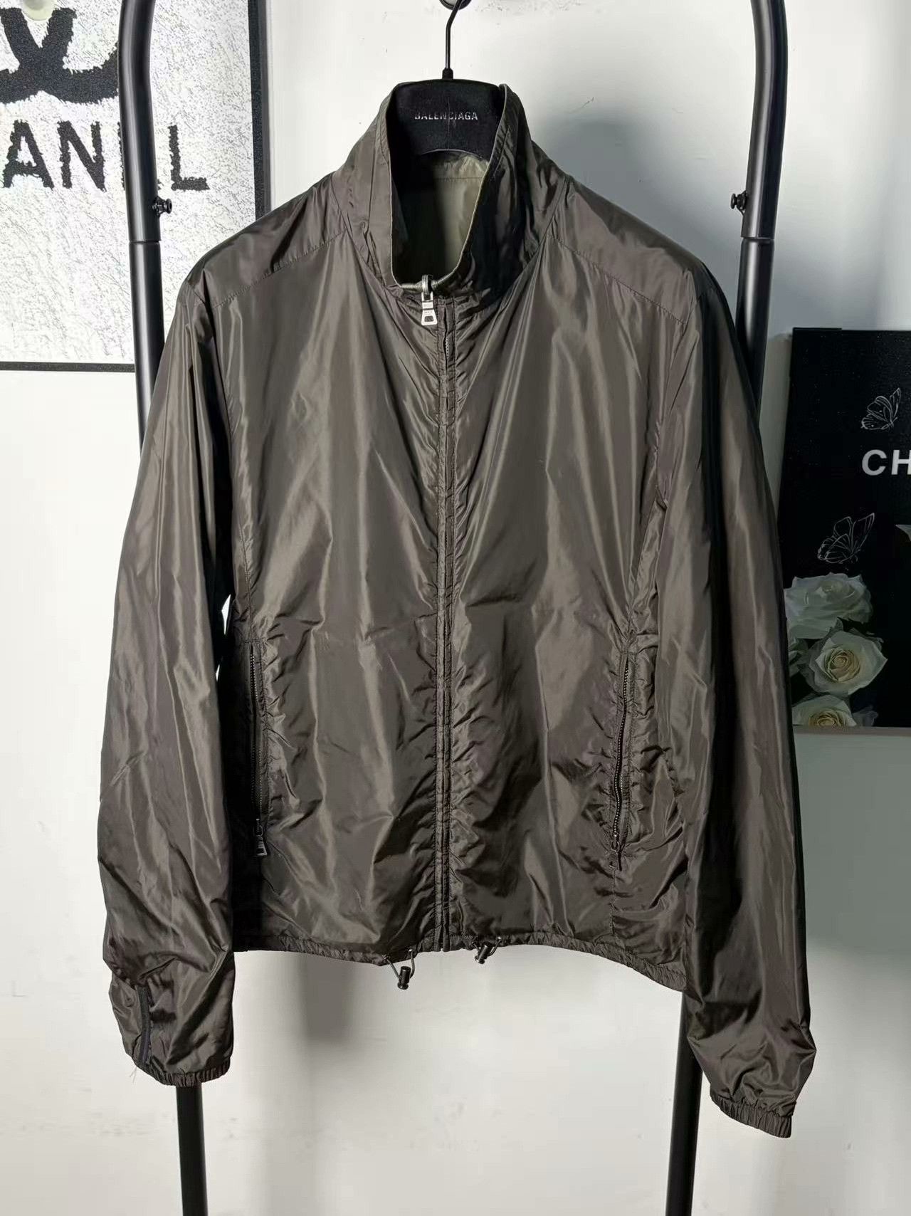 Prada Prada Retro White Light Jacket l Men Size US L / EU 52-54 / 3 - 1 Thumbnail