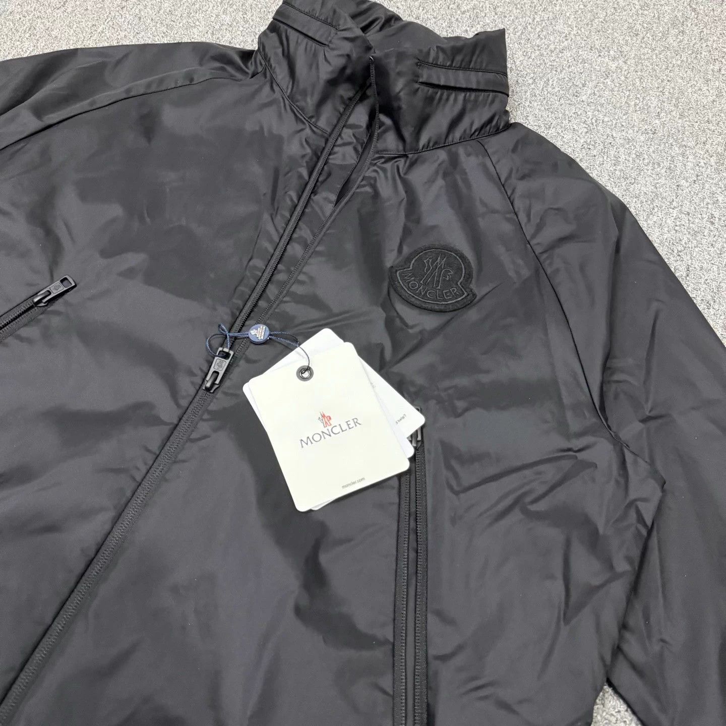 Moncler Moncler Black Label Black Nylon Jacket Unworn Size 3 Size US L / EU 52-54 / 3 - 3 Thumbnail