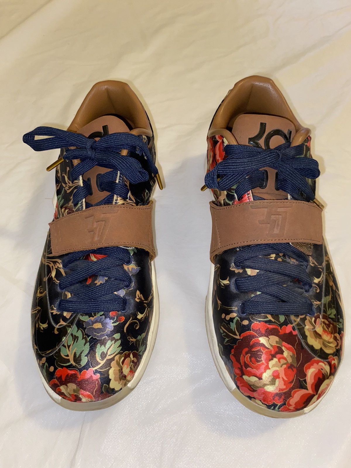 Nike Nike Floral KD Size US 10 / EU 43 - 5 Thumbnail