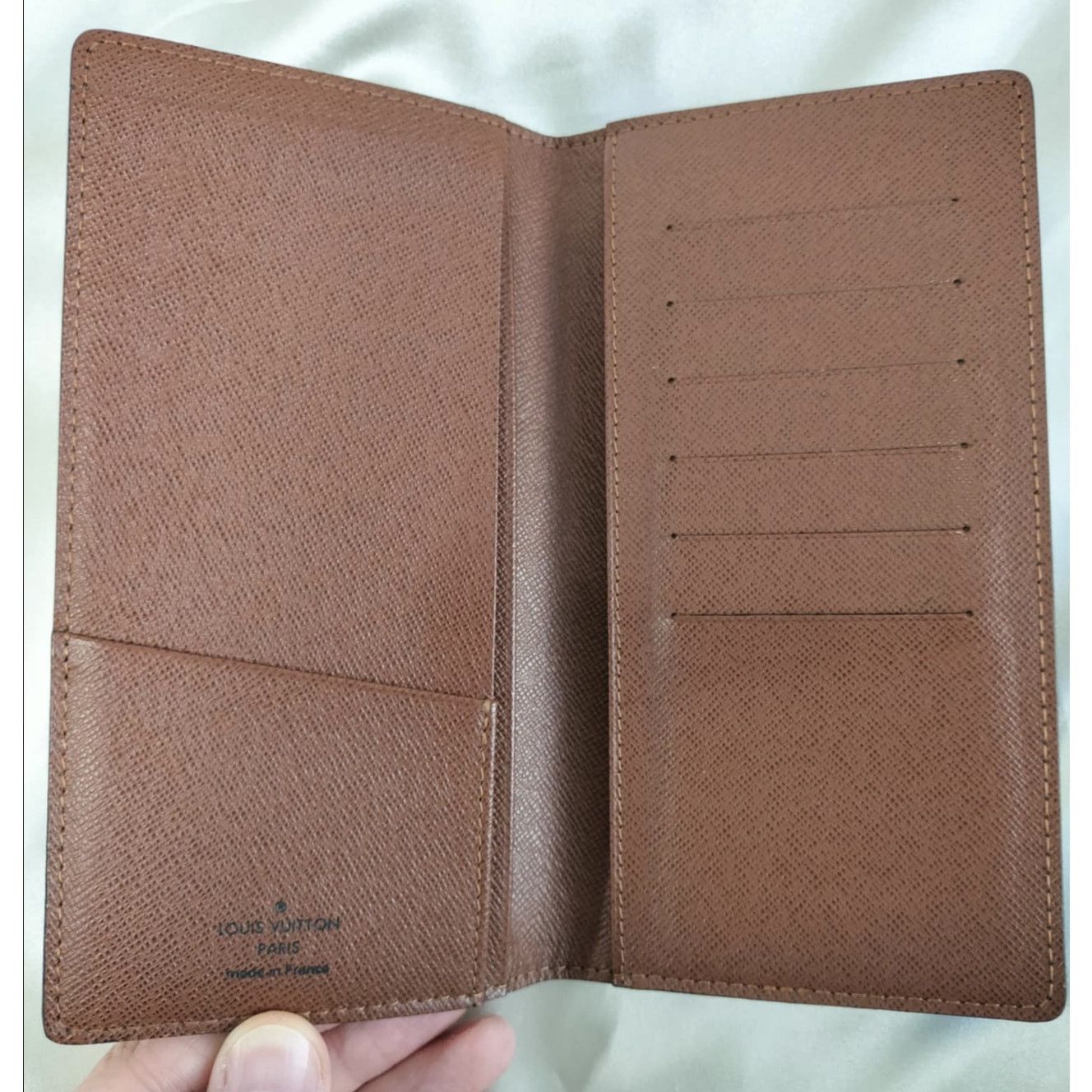 Louis Vuitton Louis Vuitton Vertical Bifold Wallet Card Case in Monogram Size ONE SIZE - 3 Thumbnail