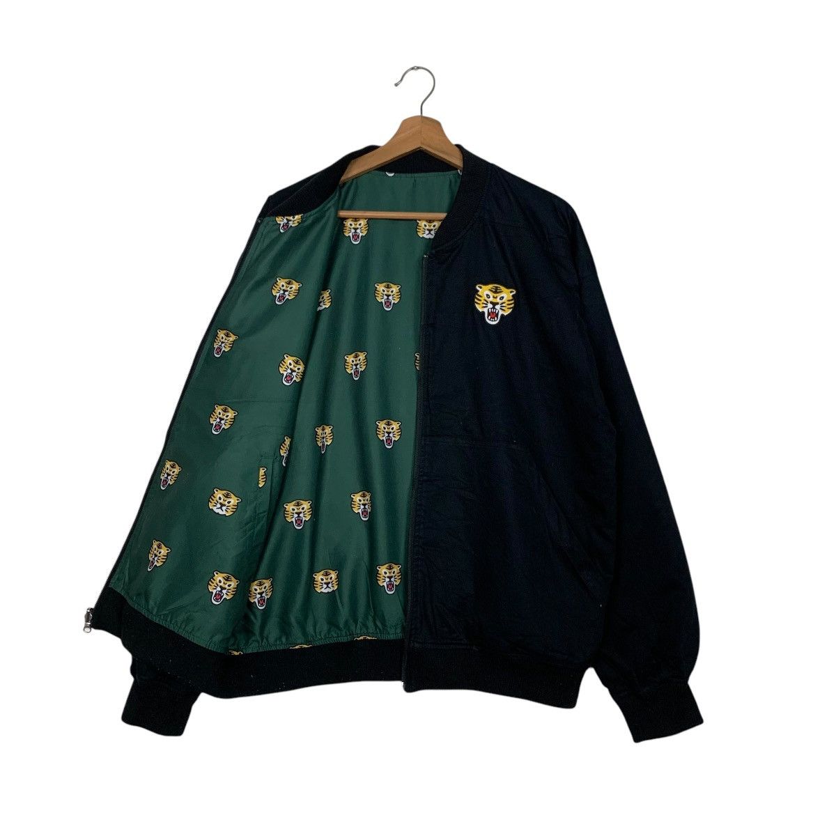 Japanese Brand GRANIPH Tiger Face Reversible Bomber Jacket #2757-C124 Size US M / EU 48-50 / 2 - 11 Thumbnail