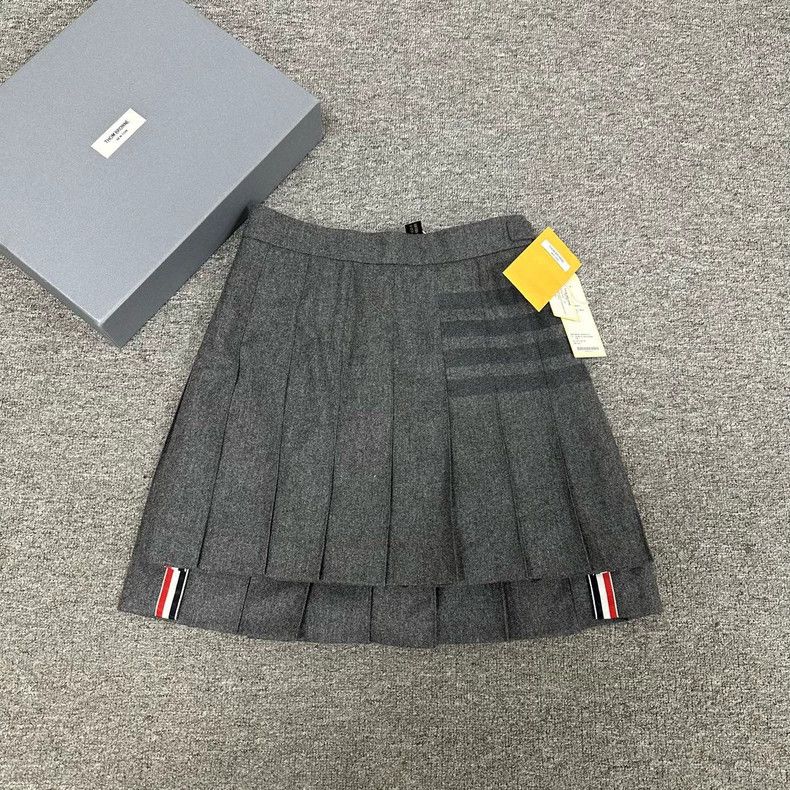 Thom Browne Thom Browne Pleated Wool Cashmere Skirt-dmc Size US 31 - 1 Thumbnail