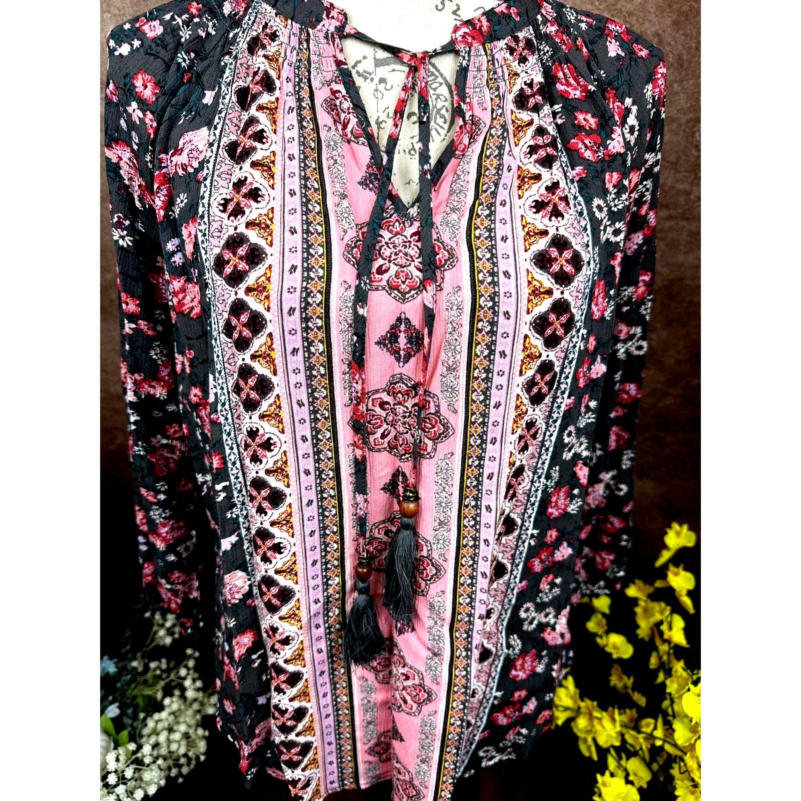 Other Mason & Belle Casey Tassel Detail Blouse Gray/Pink size S Size S / US 4 / IT 40 - 8 Thumbnail