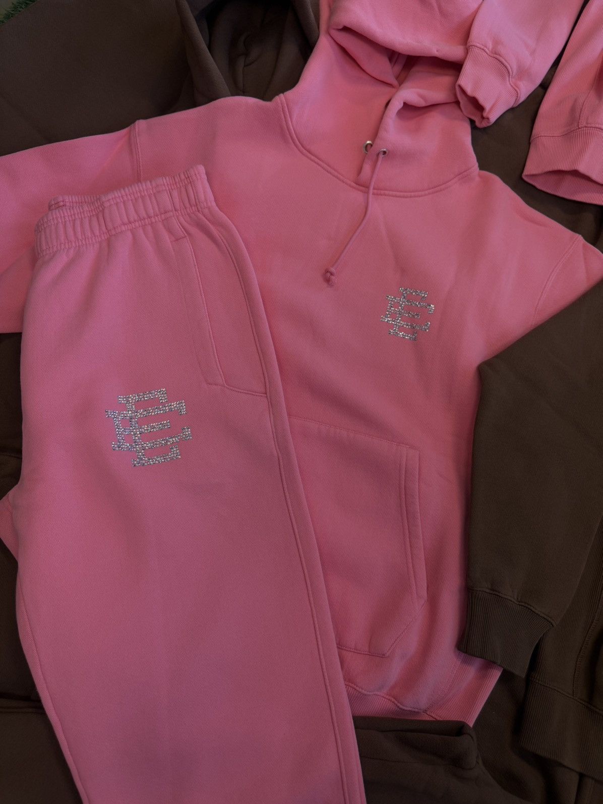 Eric Emanuel × Swarovski Eric Emanuel x Swarovski Crystals Size M Pink (NEW) Size US M / EU 48-50 / 2 - 2 Thumbnail