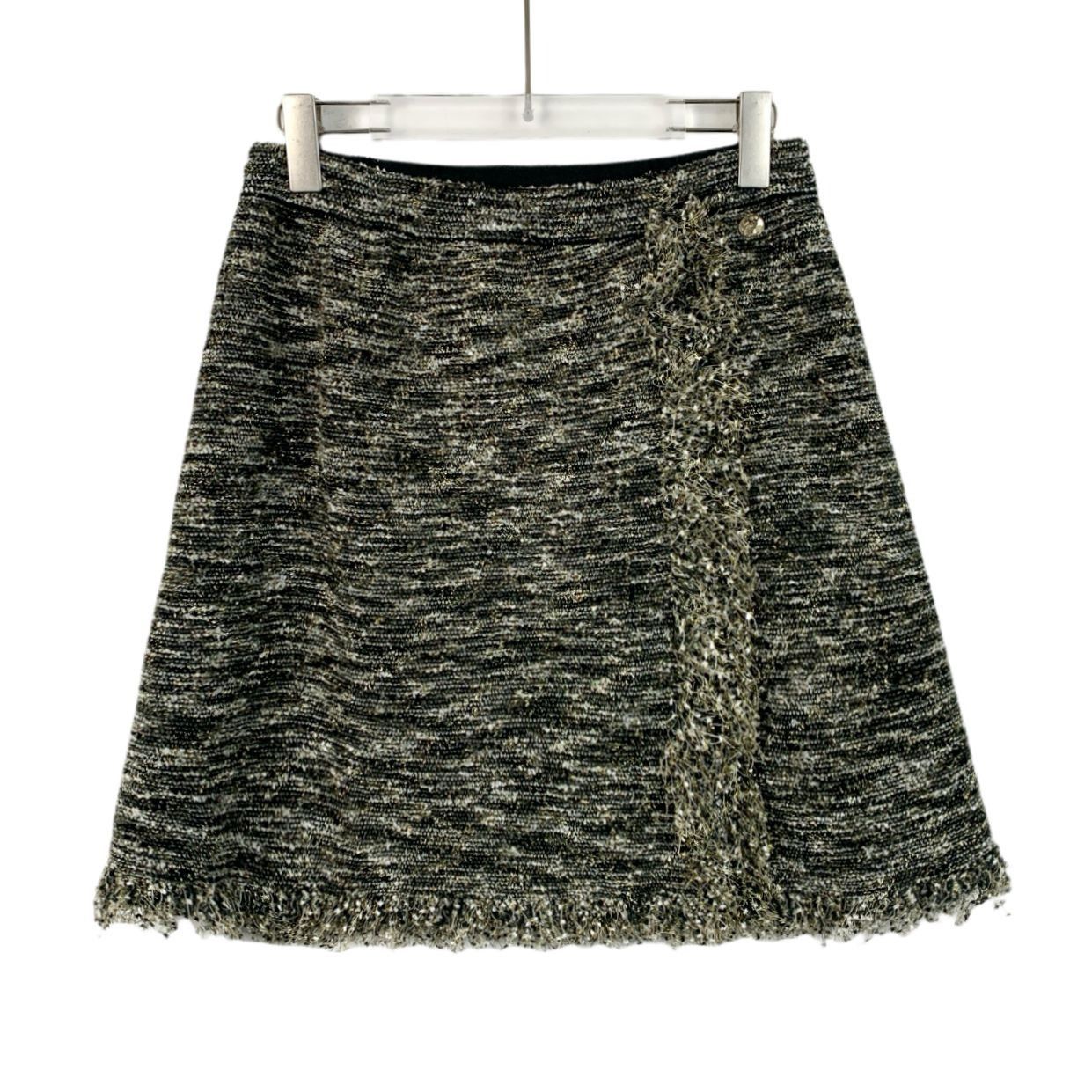 Chanel Chanel Womens Tweed Fringe Gold & Black A-Line Skirt Size 40 Size 40" / US 18 - 1 Thumbnail
