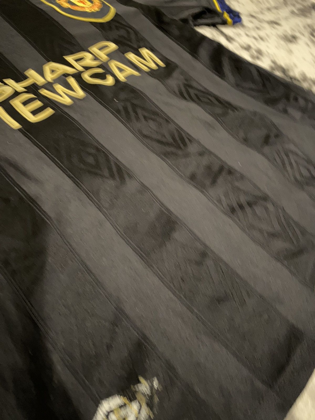 Umbro × Vintage 1993-95 Vintage Umbro Manchester United Retro Soccer Jersey Size US M / EU 48-50 / 2 - 8 Thumbnail