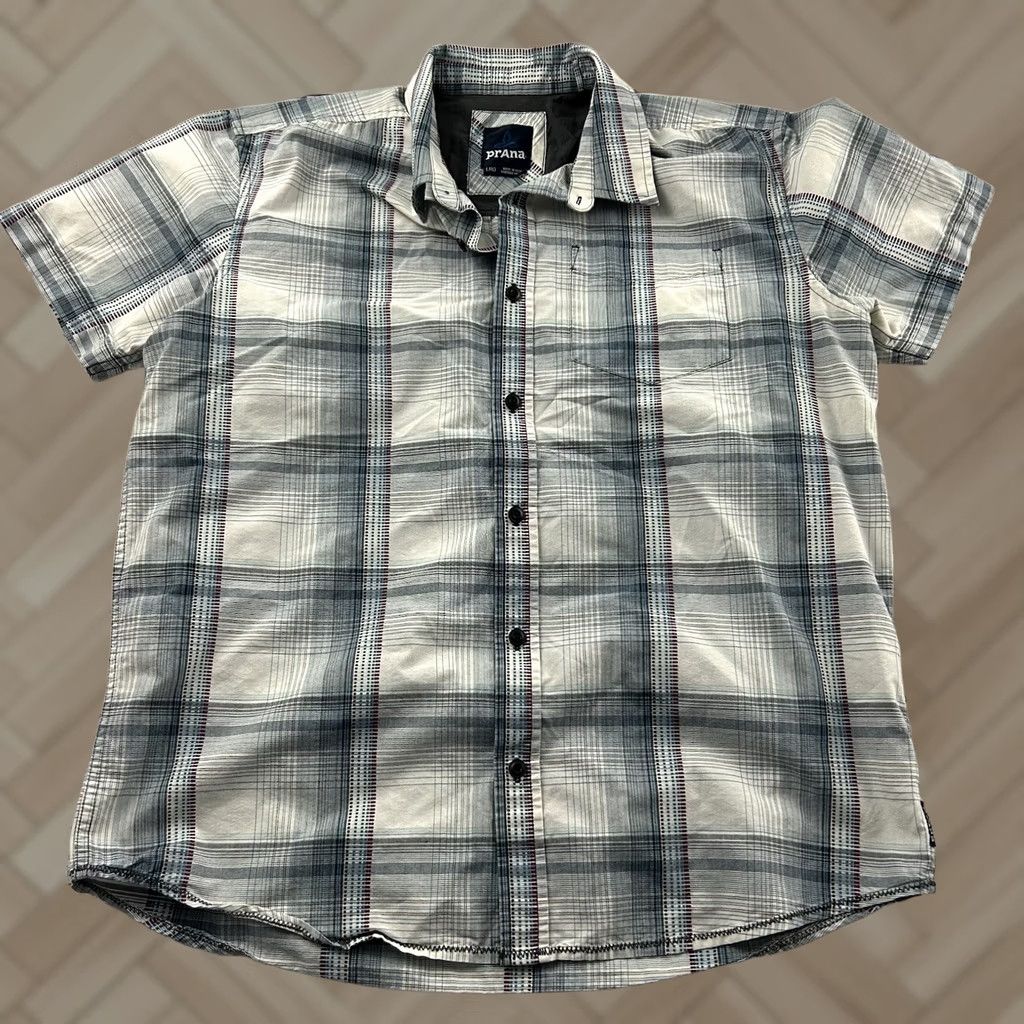 Prana prAna Short Sleeve Plaid Button Front Shirt Men L Blue White Multicolor Pattern Pocket Front Size US L / EU 52-54 / 3 - 1 Thumbnail