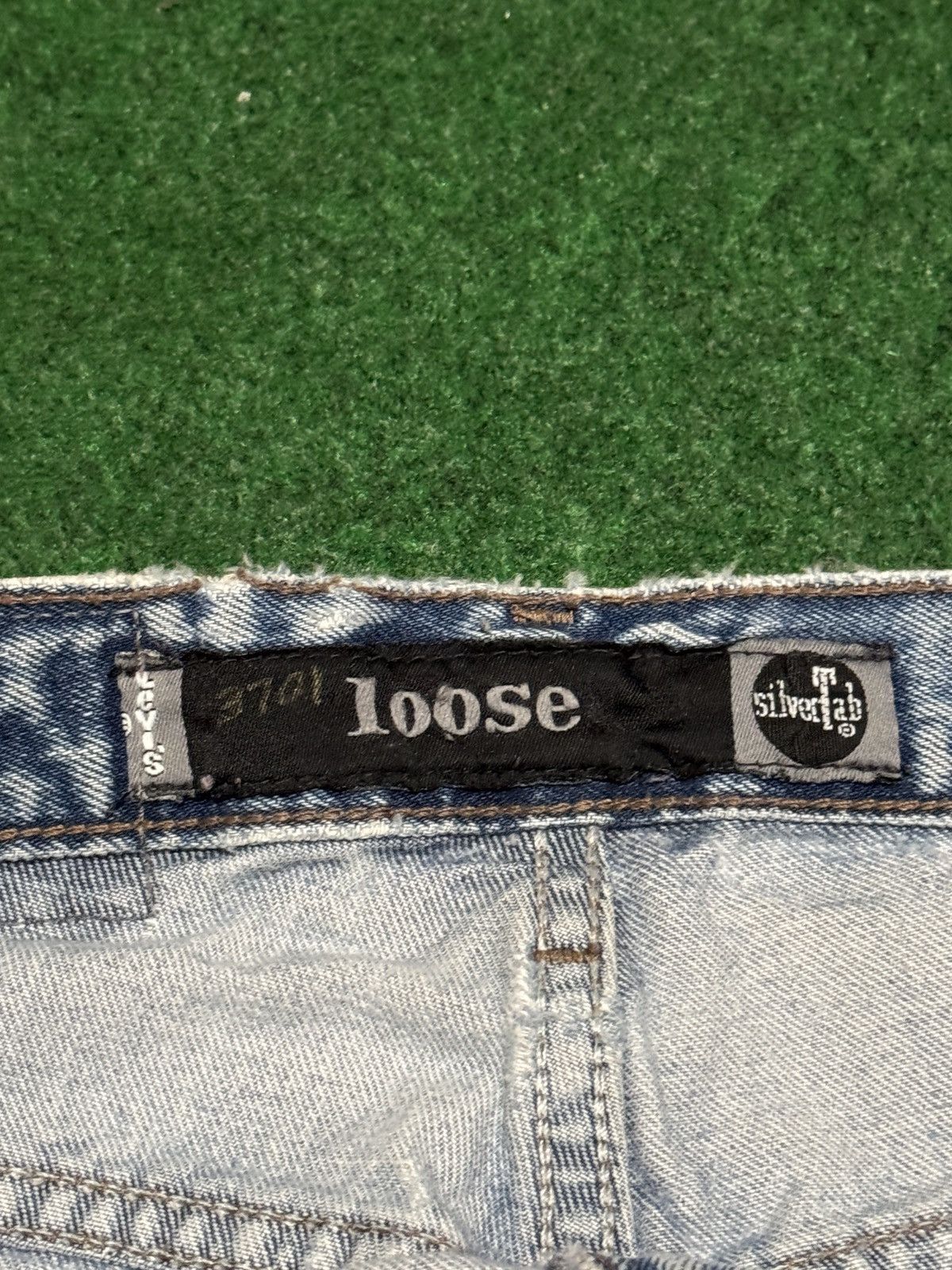 Levi's Vintage Clothing Vintage 90s Silvertab Levi’s Loose Distressed 32x34 Jeans Size US 32 / EU 48 - 4 Thumbnail