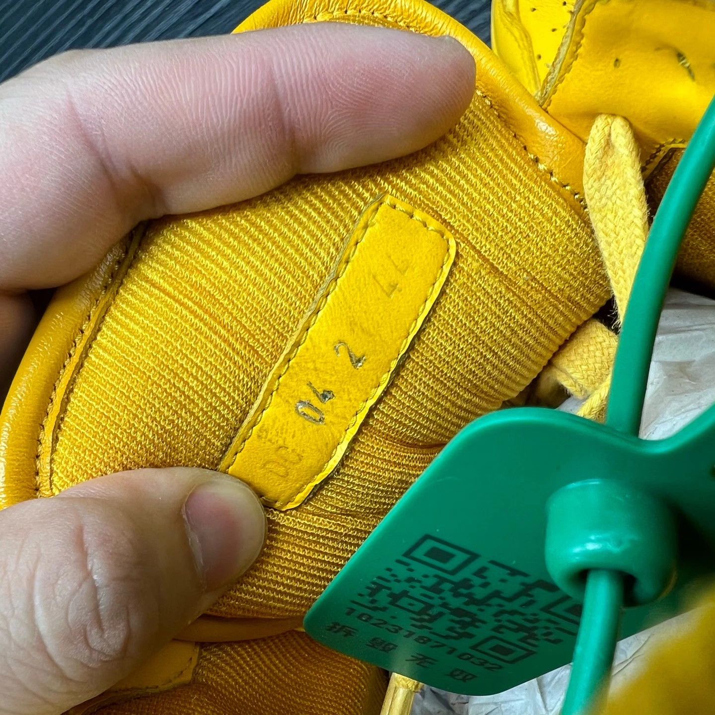 Dior Dior B27 Yellow 44 Size US 11 / EU 44 - 8 Thumbnail