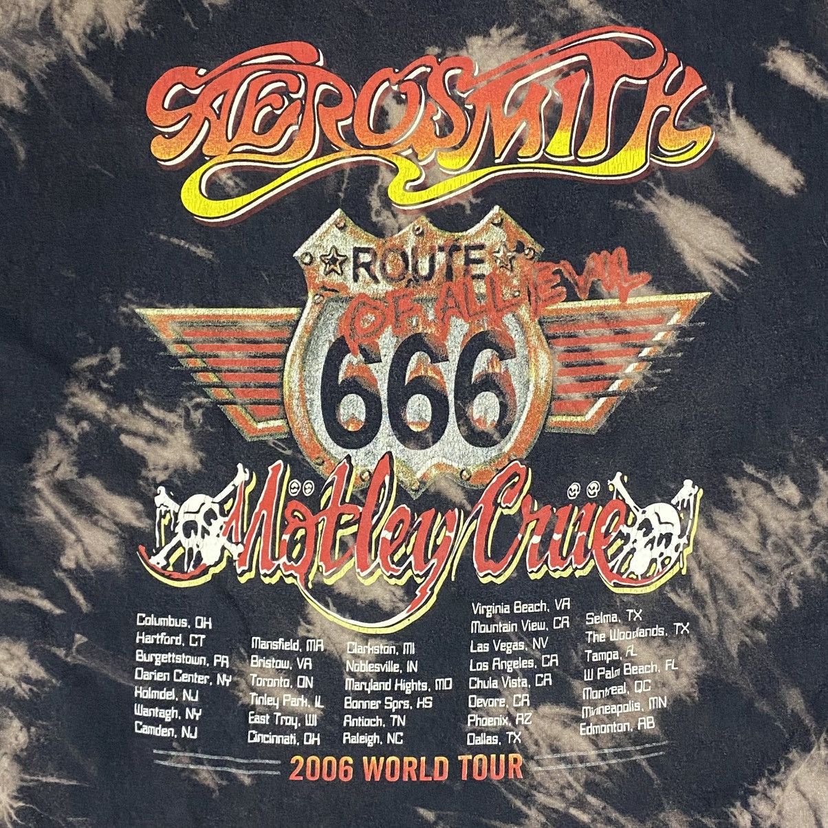 Band Tees Vintage Y2K band Aerosmith motley crue acid wash Size US XL / EU 56 / 4 - 4 Thumbnail