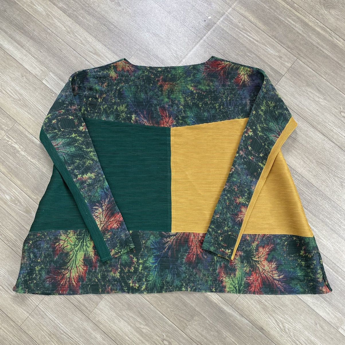 Pleats Please Issey Miyake Pleats Please Issey Miyake Style Florals Abstract LongSleeve Size M / US 6-8 / IT 42-44 - 8 Thumbnail