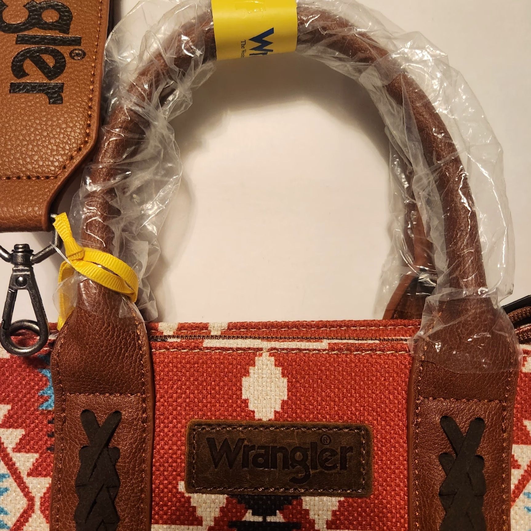 Wrangler VINTAGE Wrangler Southwestern Aztec Print Canvas Purse Tote Crossbody Bag Burgundy New Size ONE SIZE - 4 Thumbnail