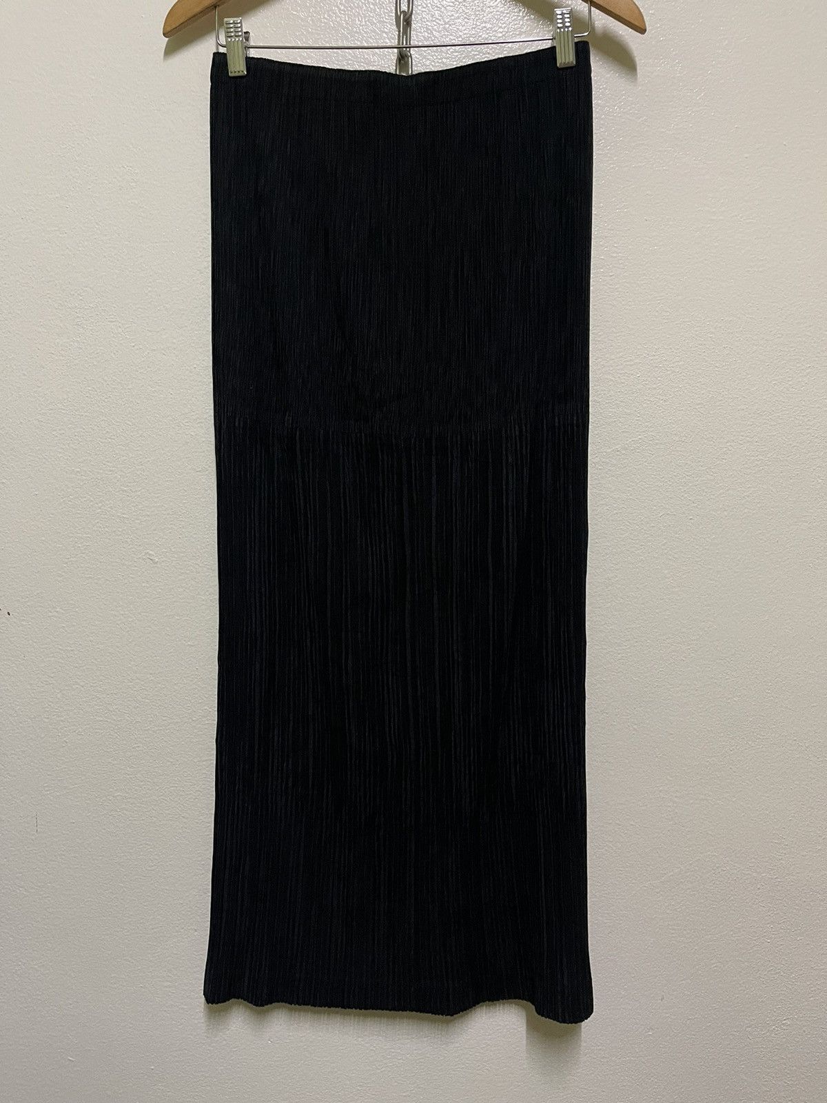 Issey Miyake × Japanese Brand Issey Miyake Sample Pleated Button Wrap Skirt Black Size 27" / US 4 / IT 40 - 8 Thumbnail