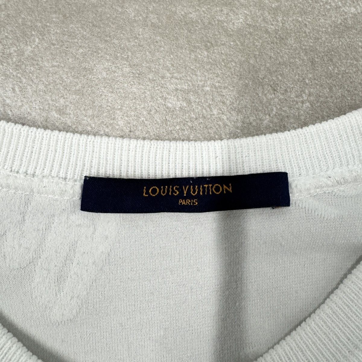 Louis Vuitton Louis Vuitton 1A3KR2 Raglan T-Shirt In White RRP £600 Size US S / EU 44-46 / 1 - 5 Thumbnail