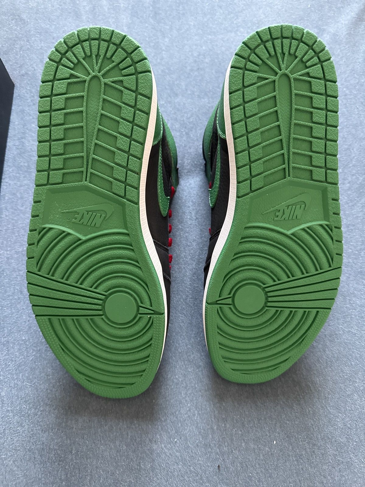 Jordan Brand Jordan 1 High Pine Green Size US 11 / EU 44 - 5 Thumbnail