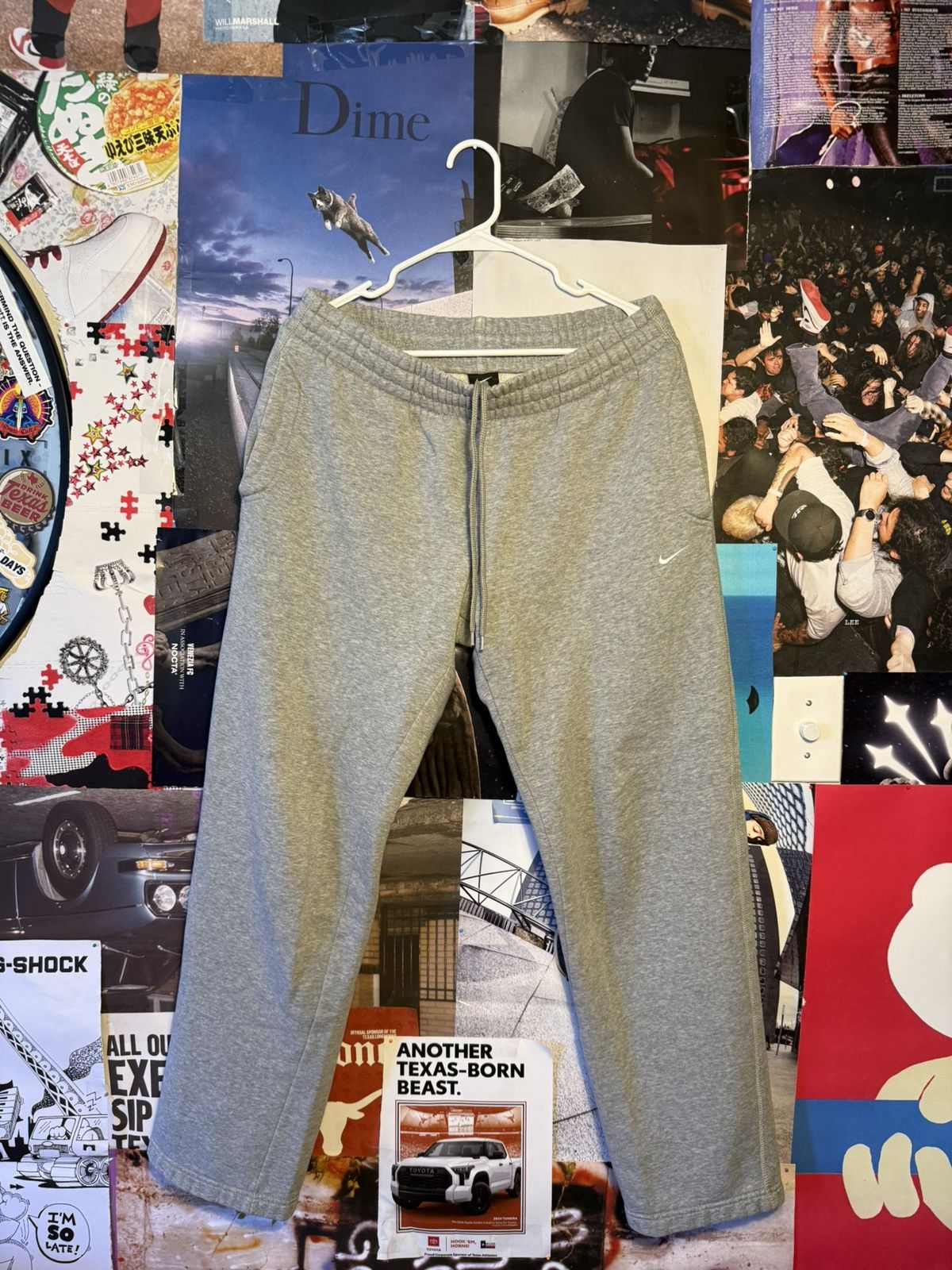 Nike Nike Gray Fleece Sweatpants Mens Medium Mini Swoosh Size US 32 / EU 48 - 2 Thumbnail