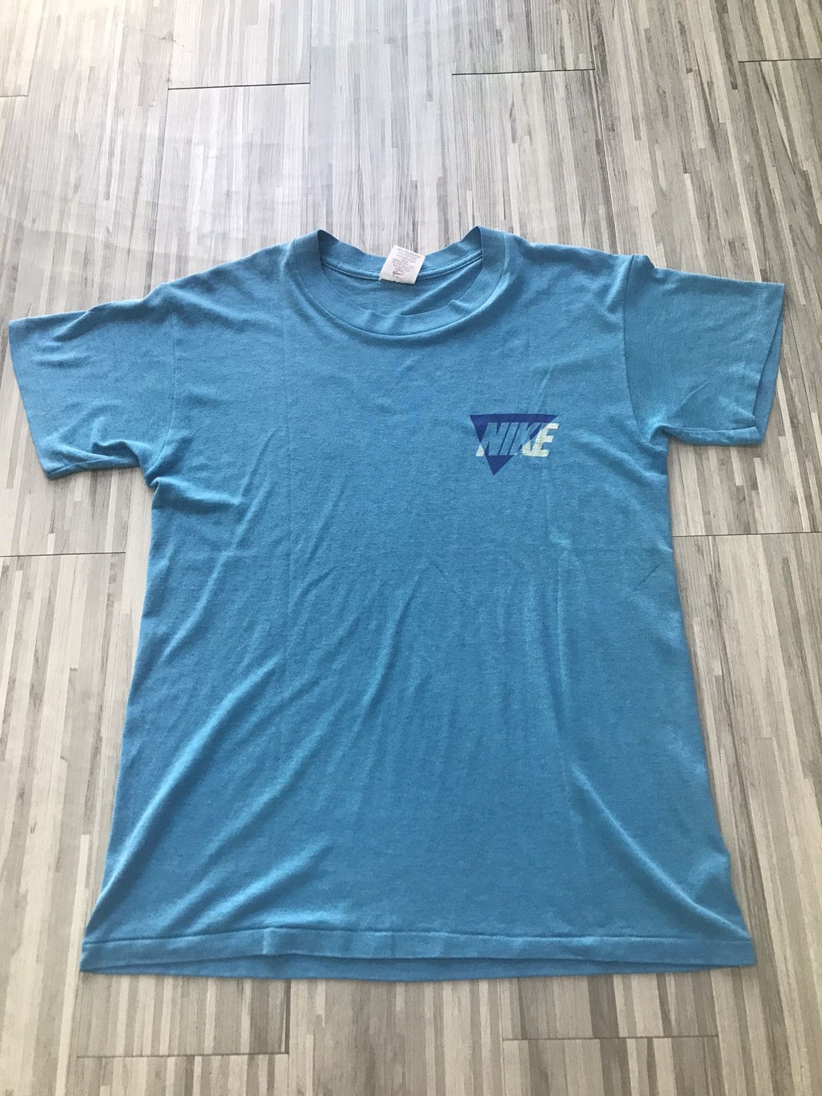 Nike × Vintage 90s Vintage Nike Tshirt Size US S / EU 44-46 / 1 - 6 Thumbnail
