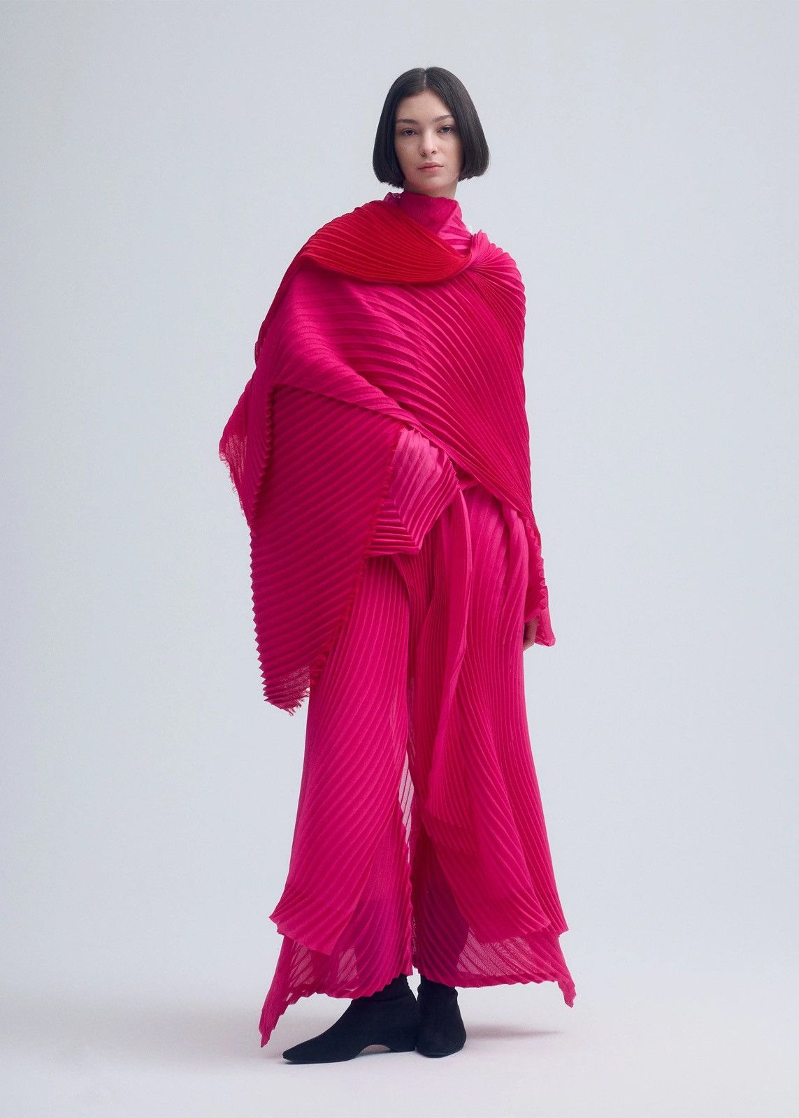 Issey Miyake × Pleats Please Issey Miyake Issey Miyake Double Pleats Stole - Day Pink Size ONE SIZE - 1 Thumbnail