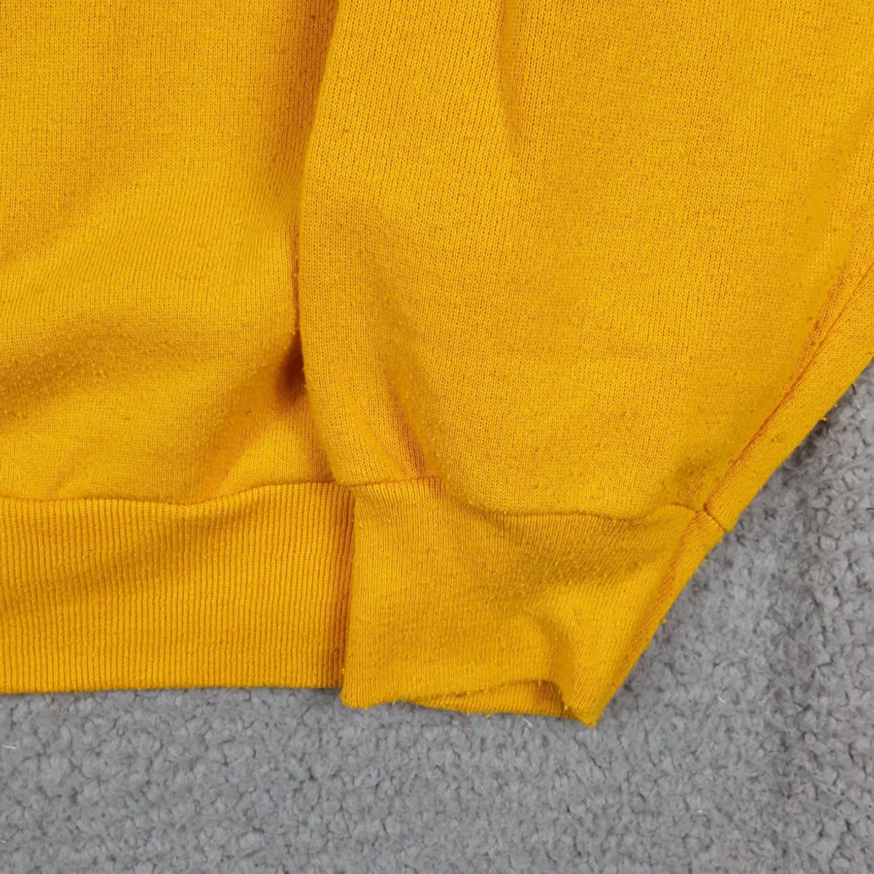 Tultex VINTAGE 90s Hagar The Horrible Cartoon Viking Sweatshirt Tultex Yellow L Pullover Crewneck Men Size US L / EU 52-54 / 3 - 5 Thumbnail