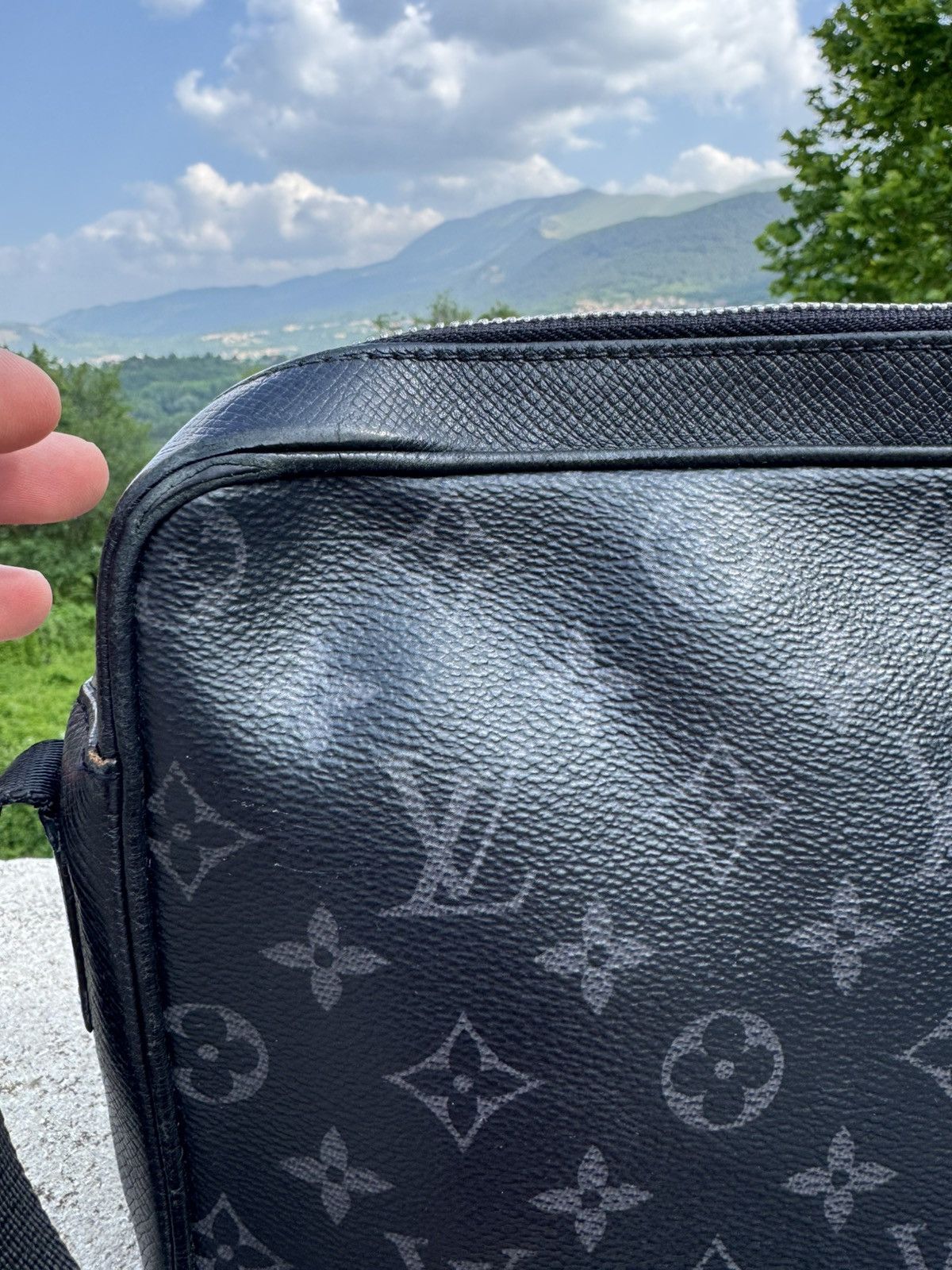 Louis Vuitton Louis Vuitton Outdoor Monogram Eclipsed Shoulder Bag Size ONE SIZE - 8 Thumbnail