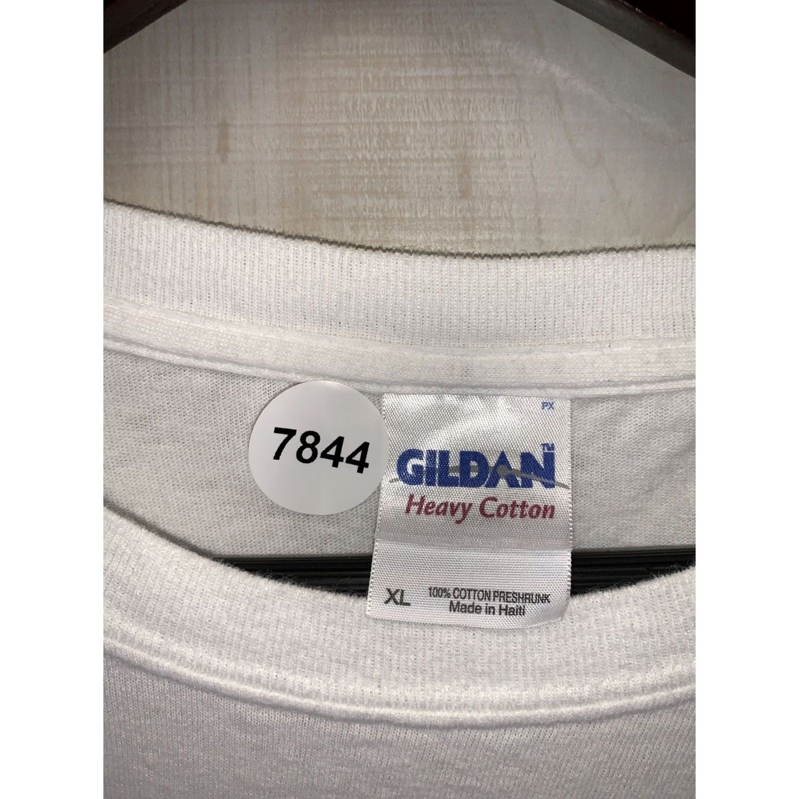 Gildan VINTAGE North American Hunting Club Mens Graphic T Shirt XL White Crew Neck Short Sleeve Y2K XL-7844 Size US XL / EU 56 / 4 - 2 Thumbnail