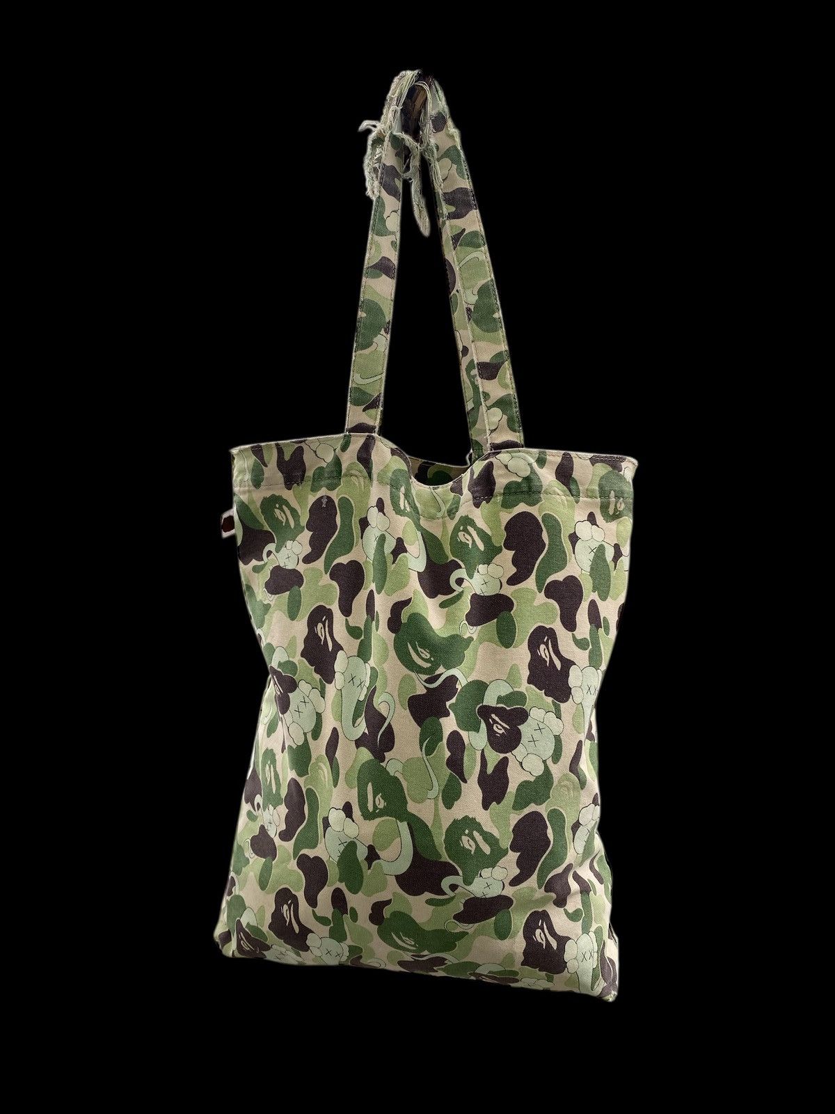 Bape × Kaws BAPE Tote bag sta camo gray a bathing ape NIGO Size ONE SIZE - 2 Thumbnail