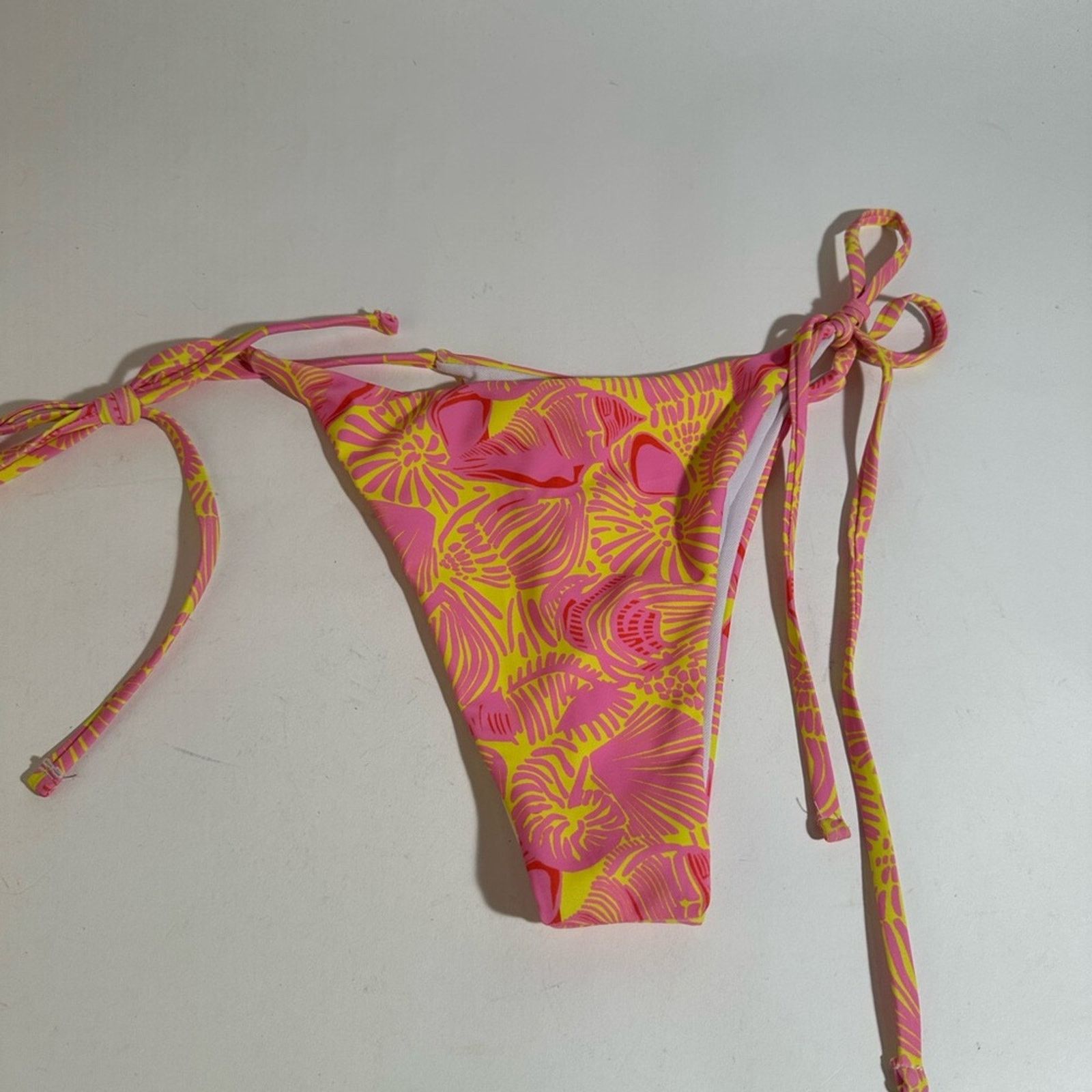 Shein Tropical Bikini Bottom Size ONE SIZE - 4 Thumbnail