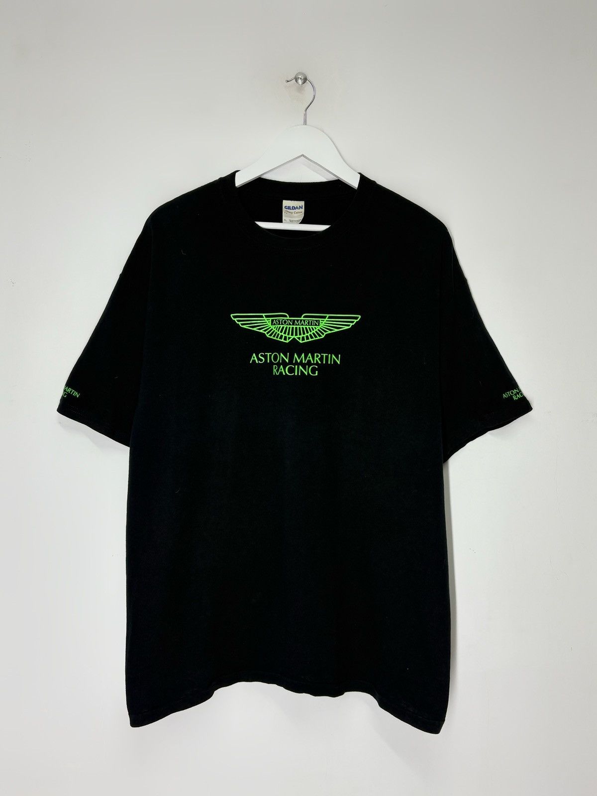 Formula 1 Vintage Aston Martin The Famous Five F1 Le Mans t-shirt Size US XL / EU 56 / 4 - 1 Thumbnail