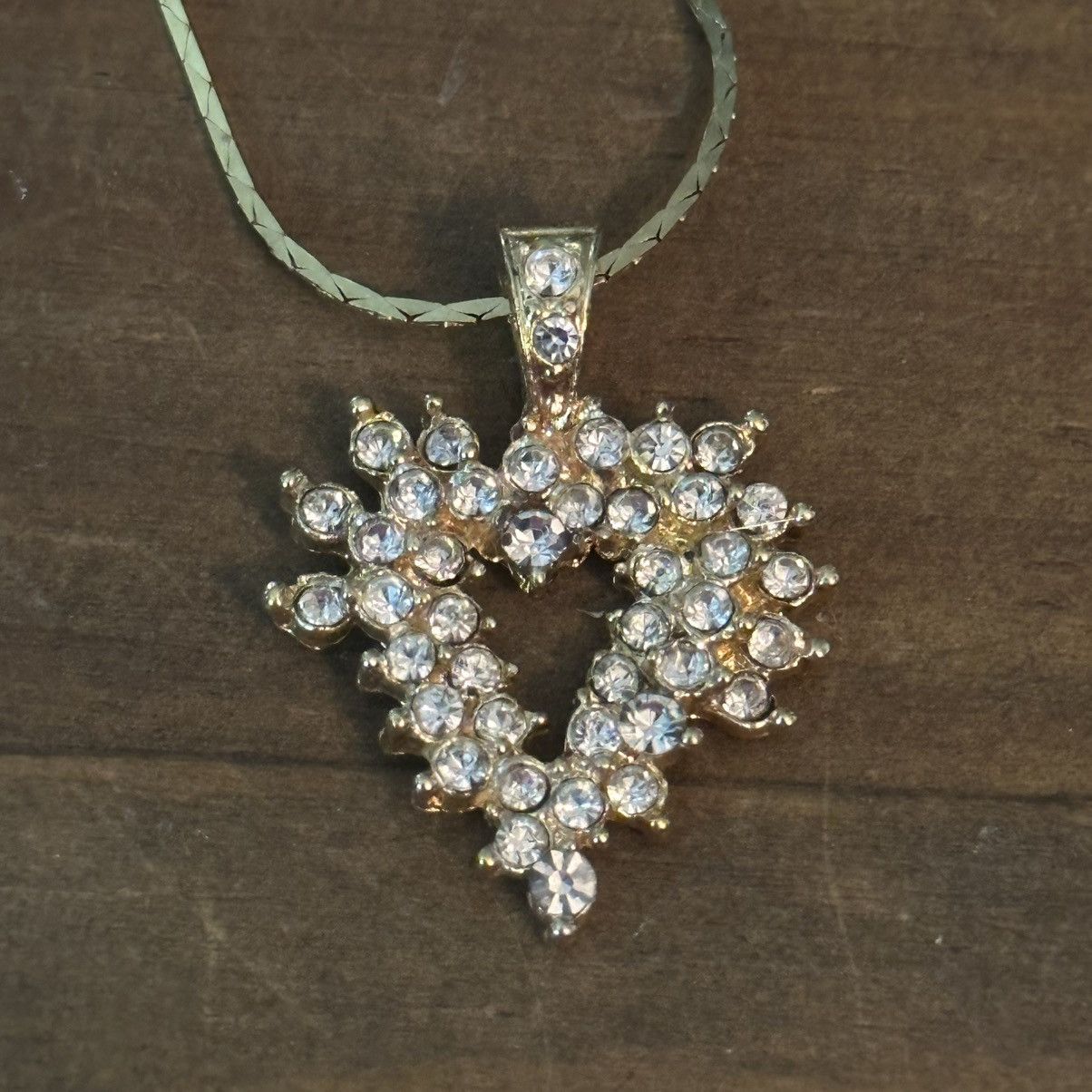 Vintage Vintage gold tone rhinestone open heart pendant necklace Size ONE SIZE - 3 Thumbnail