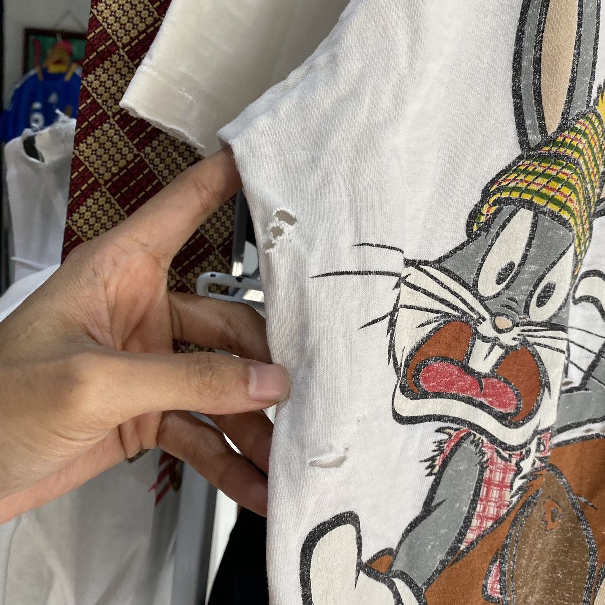 Cartoon Network × Vintage × Warner Bros Vintage Looney Tunes Tazmania Rap HipHop Squad Tees T Shirts Size US L / EU 52-54 / 3 - 6 Thumbnail