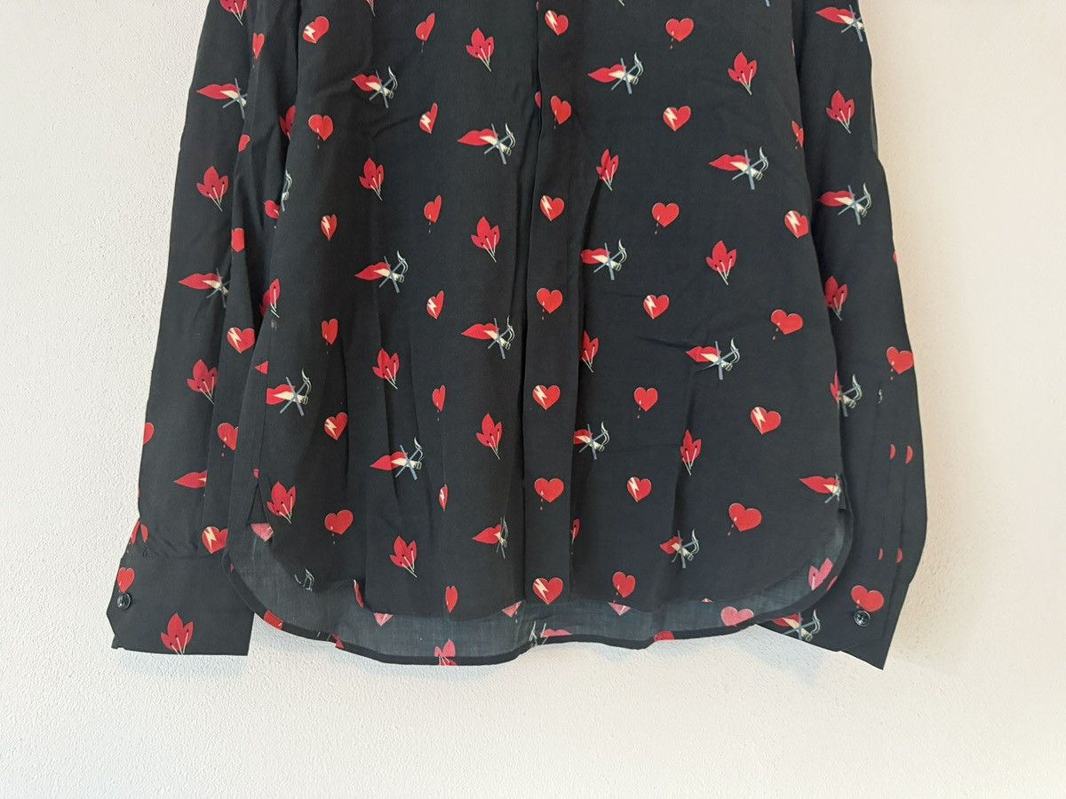 Saint Laurent Paris Black Shirt with Heart and Floral Motif Print Size US M / EU 48-50 / 2 - 5 Thumbnail