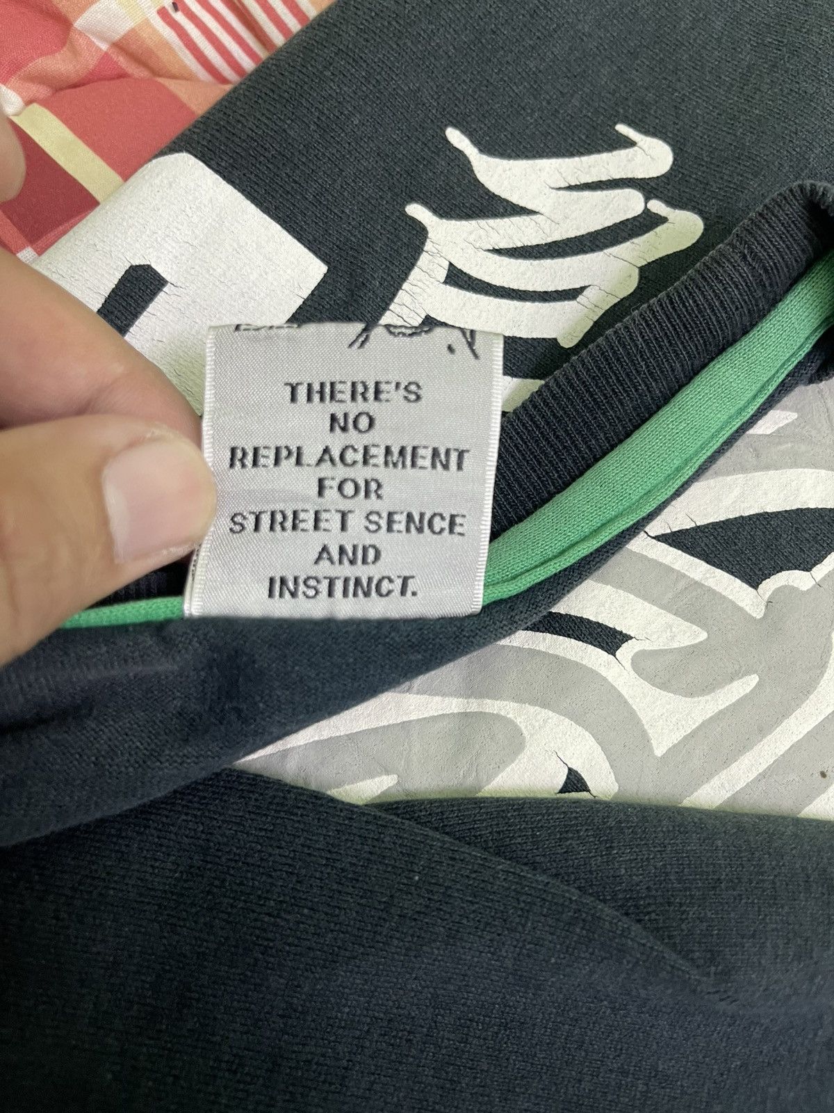 Japanese Brand Thrashed Vintage Strange Heaven Long Sleeve Shirt Tee Size US L / EU 52-54 / 3 - 12 Thumbnail