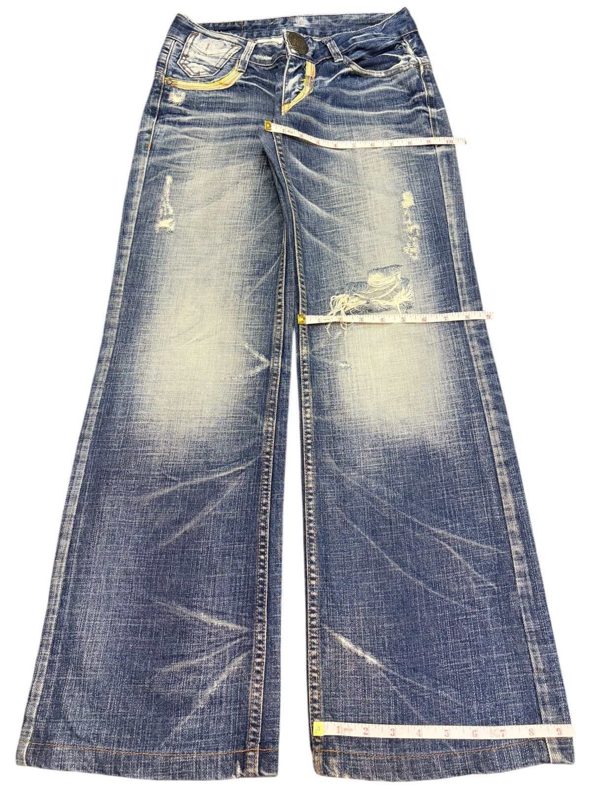 Hysteric Glamour Vintage Red Pepper Distressed Low Rise Flare Jeans Size 28" / US 6 / IT 42 - 8 Thumbnail